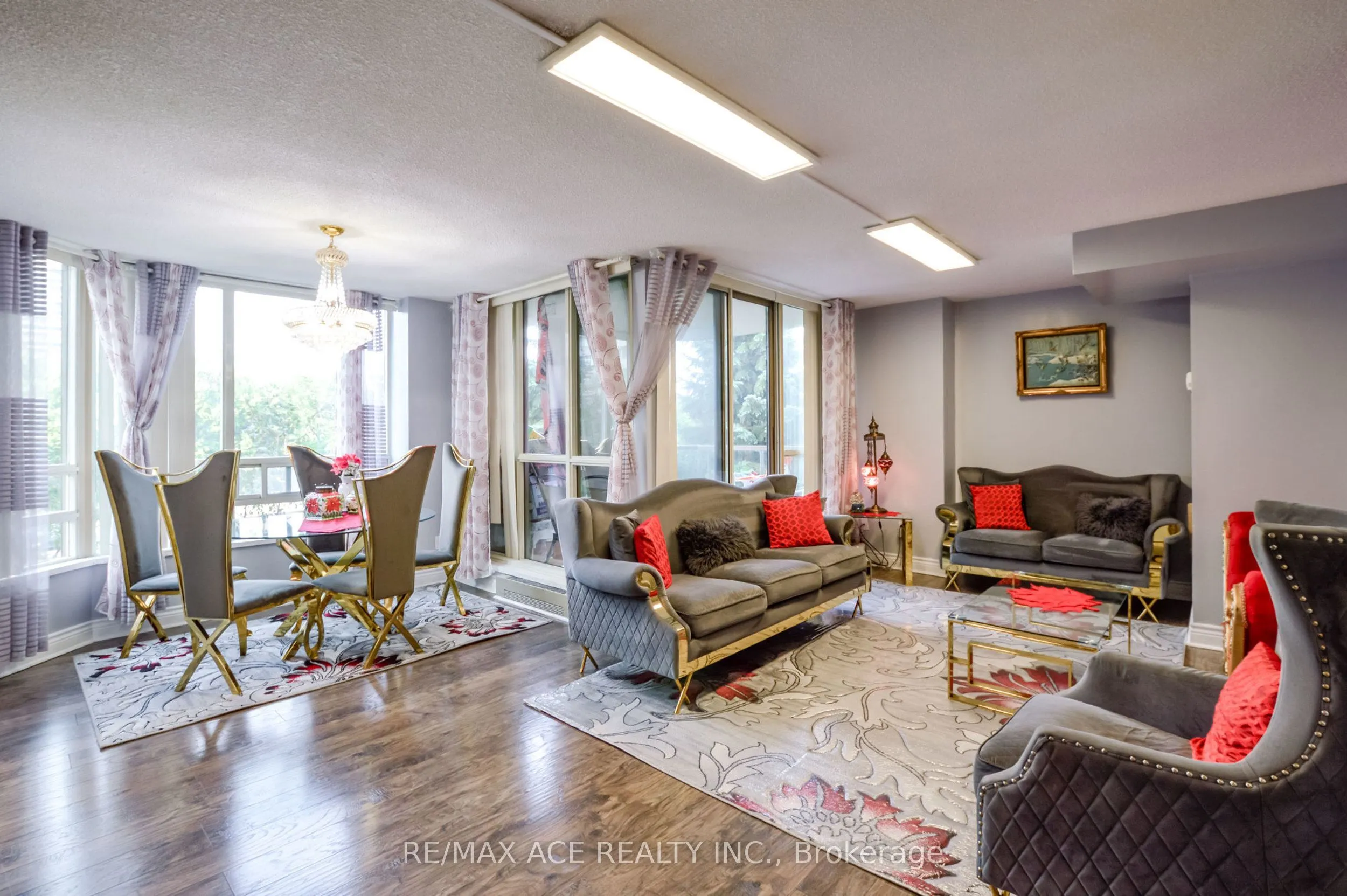 75 King Street E #201