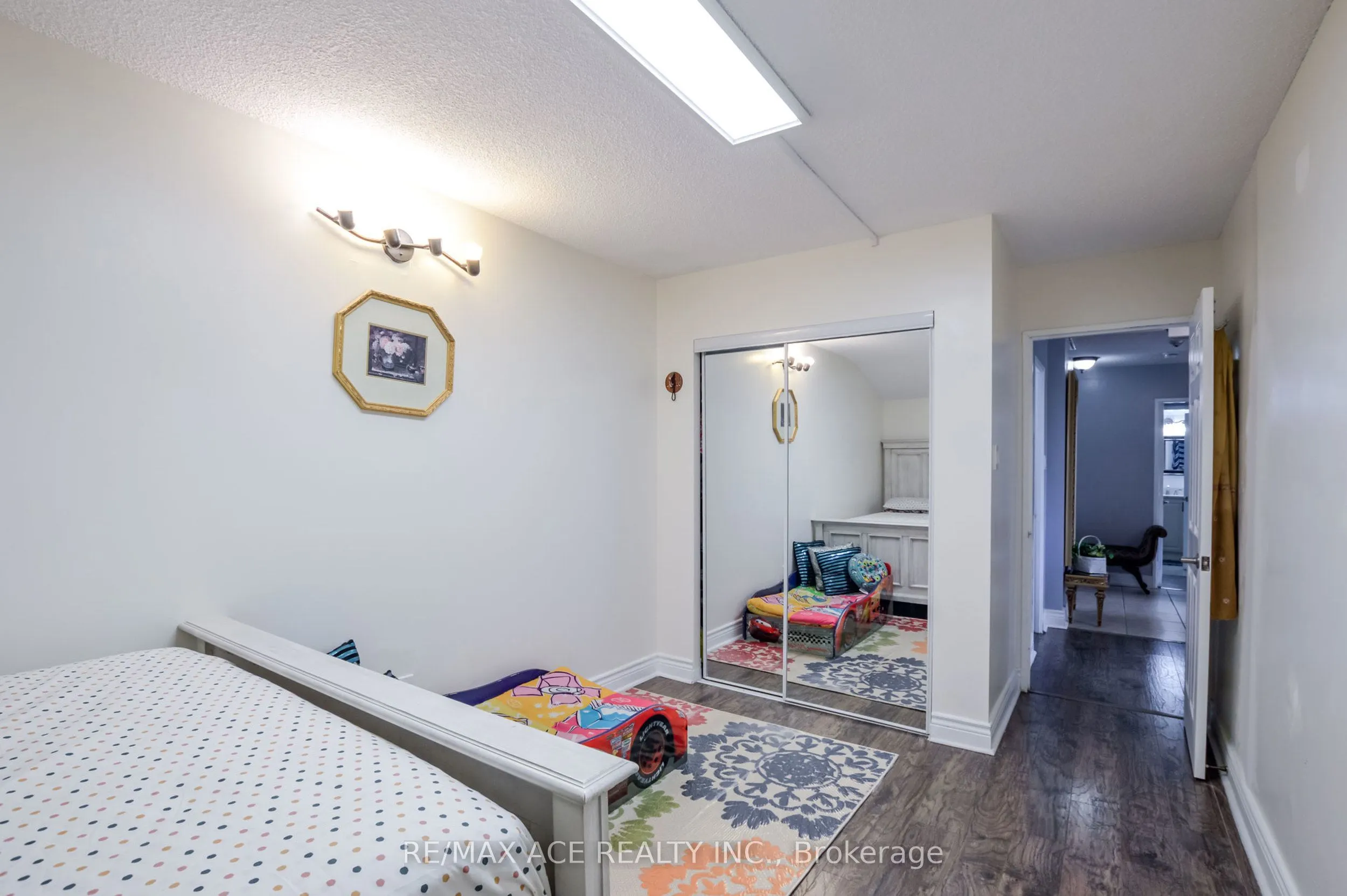 75 King Street E #201