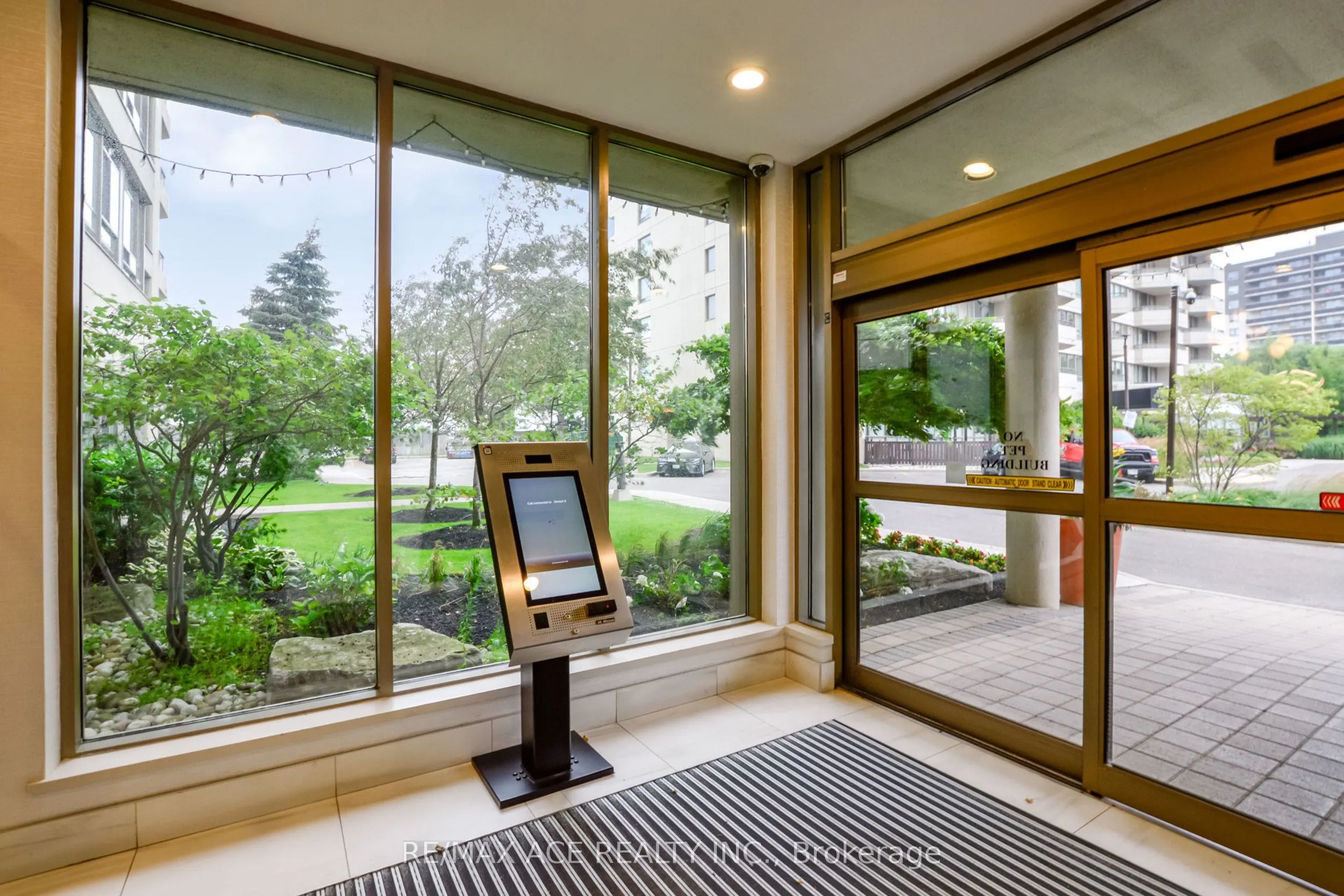 75 King Street E #201