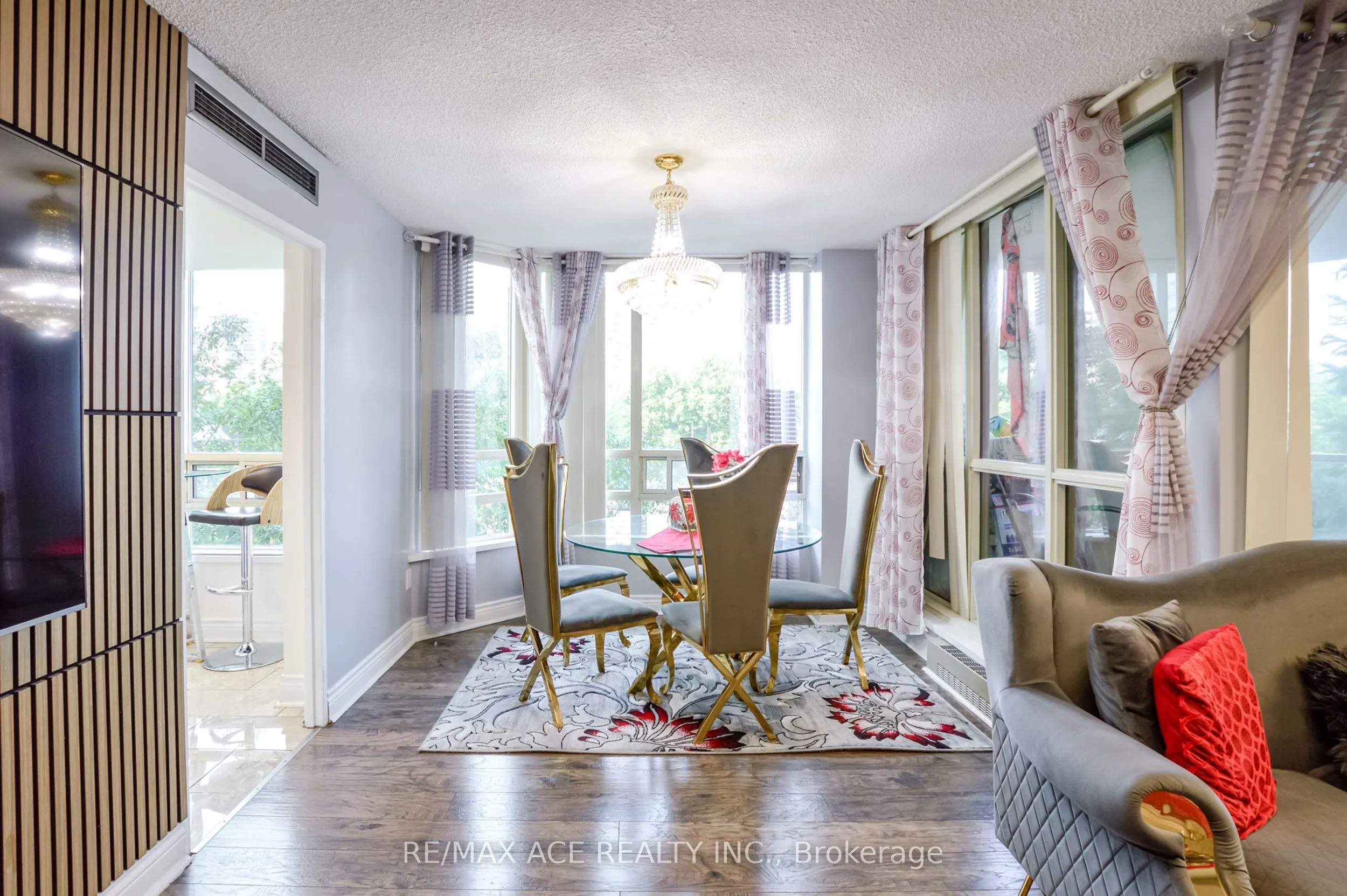 75 King Street E #201