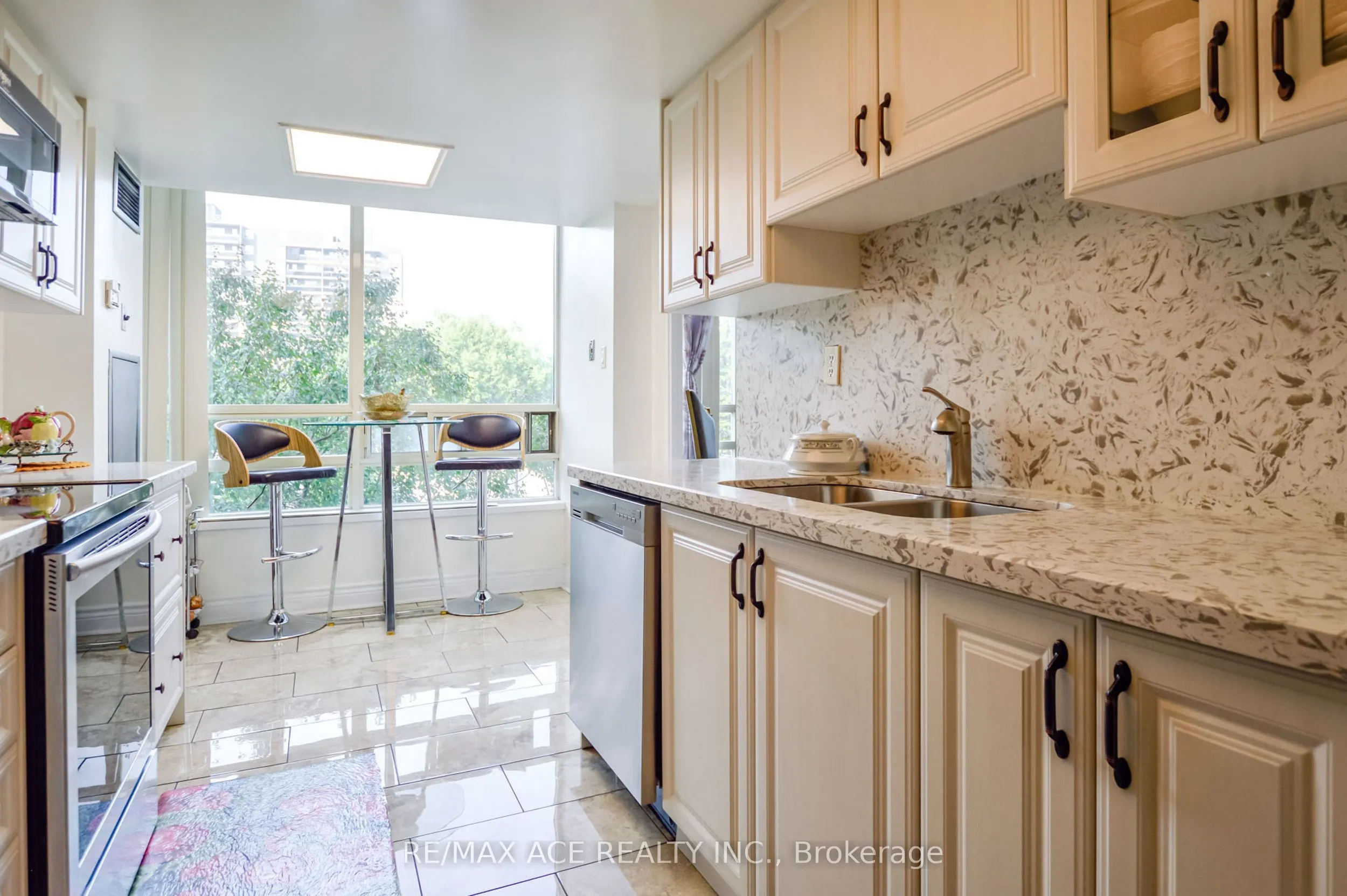 75 King Street E #201