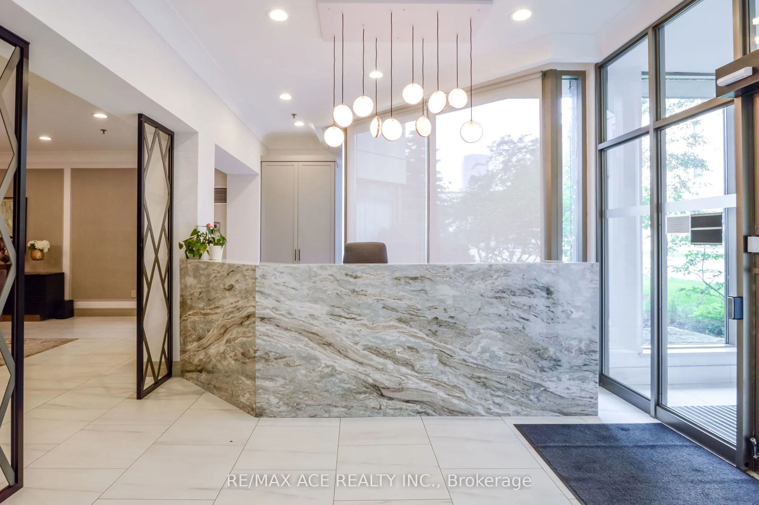 75 King Street E #201