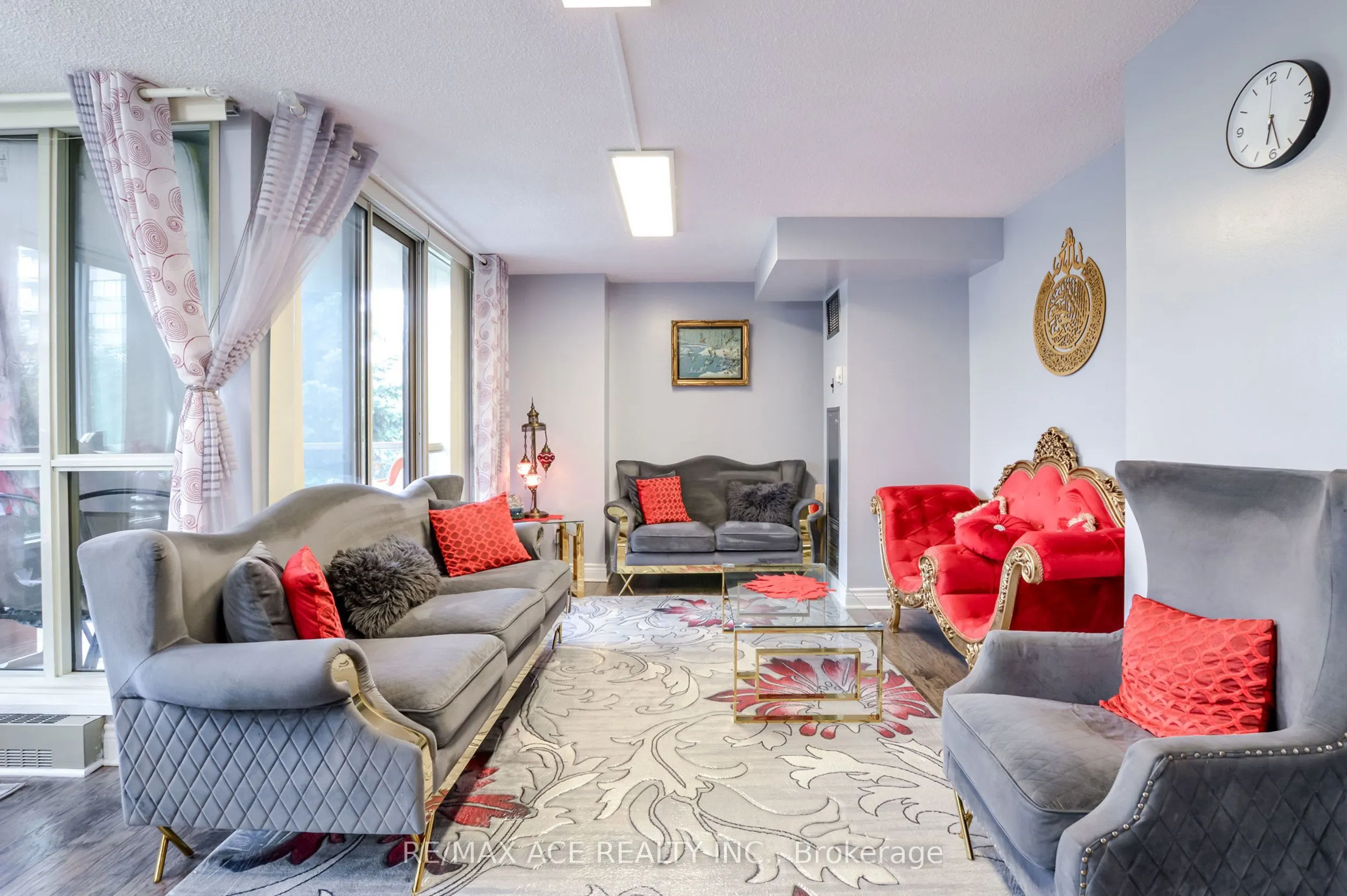 75 King Street E #201