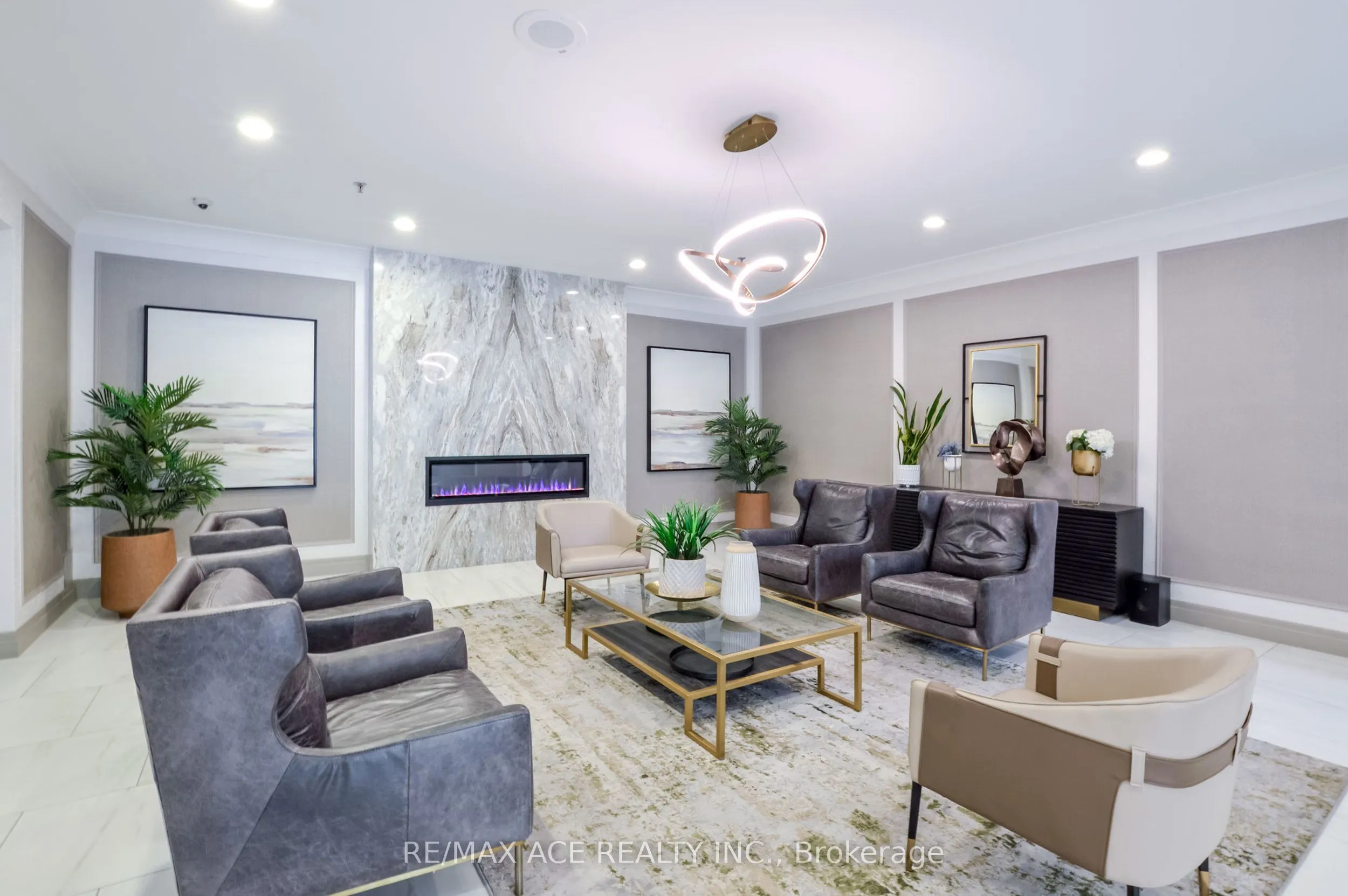 75 King Street E #201