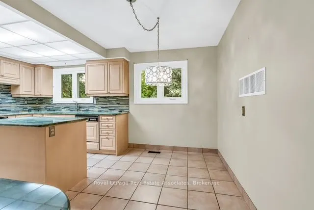 2529 Claymore Crescent