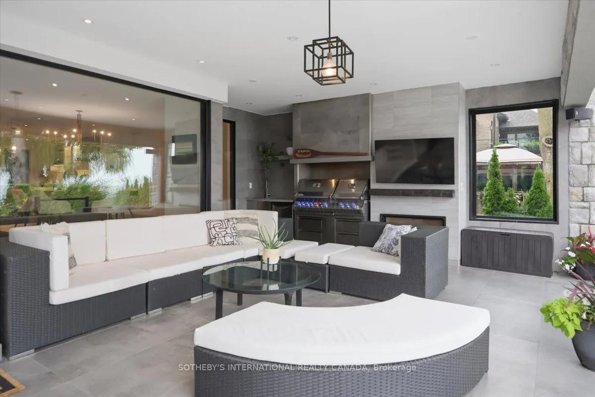 102 Cumberland Drive