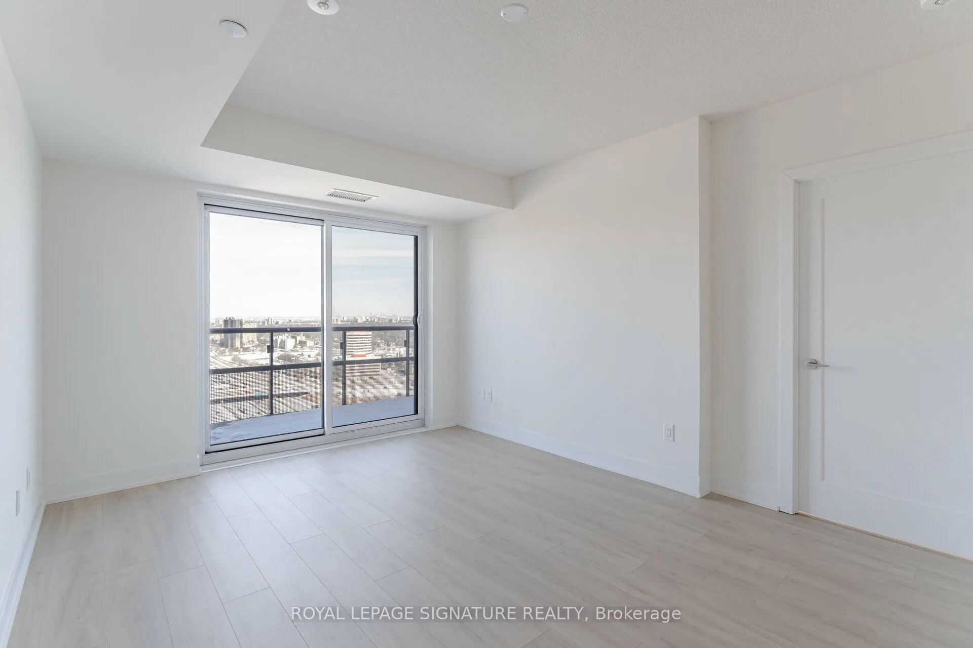 10 Eva Road #2705
