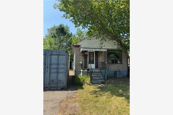 74 Sixteenth Street