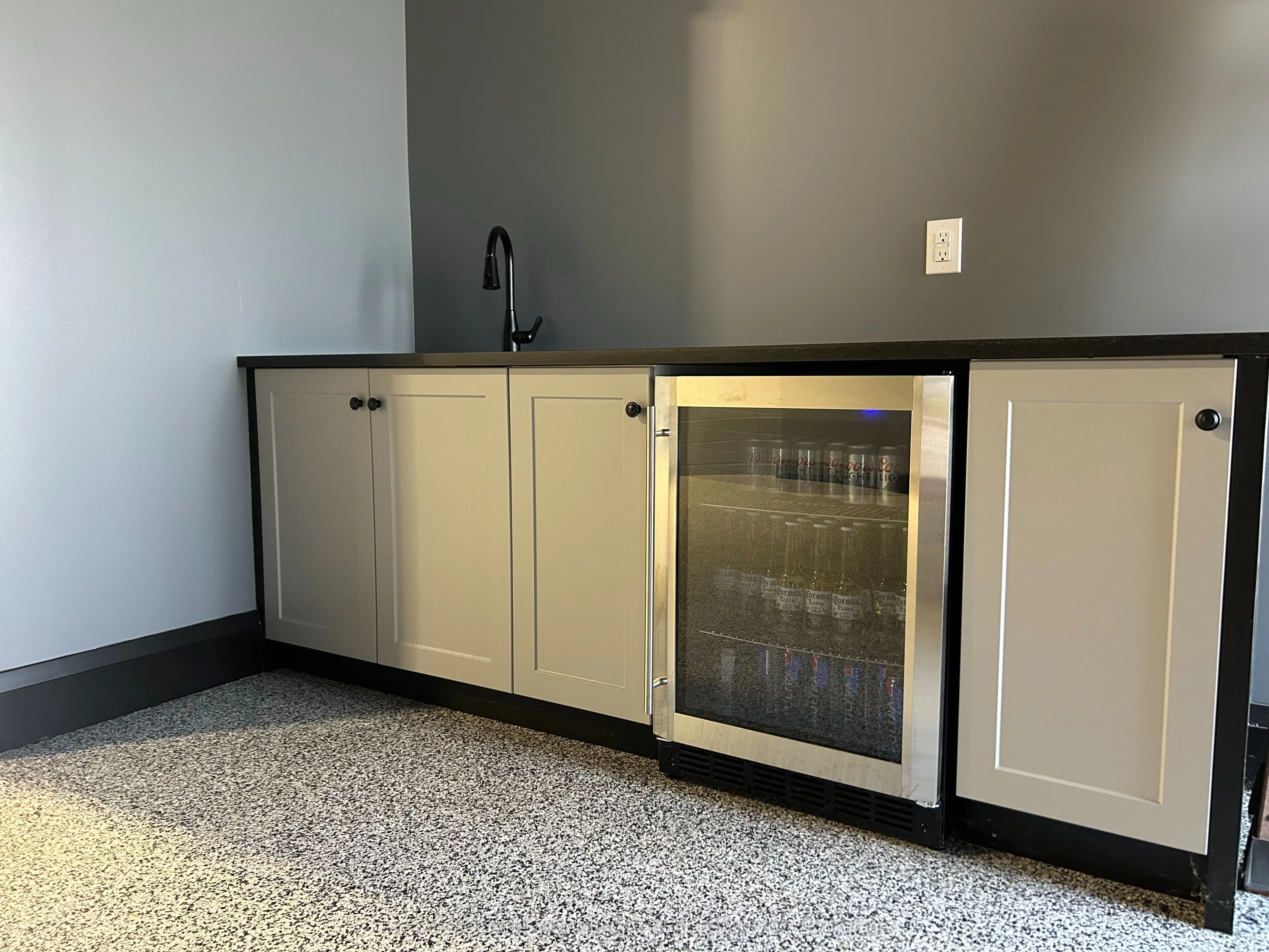 55 Sinclair Avenue #8