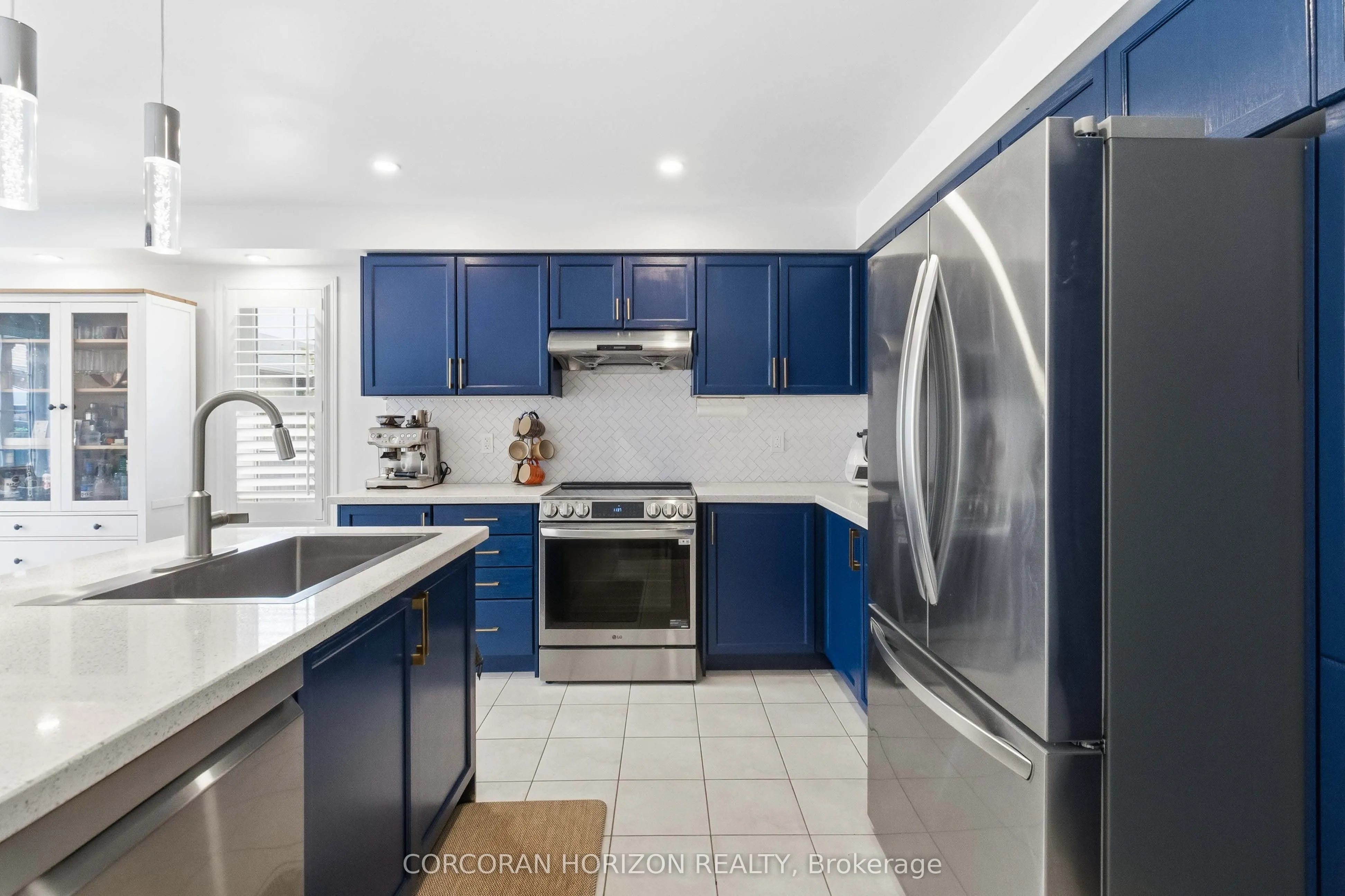 3216 Robert Brown Boulevard