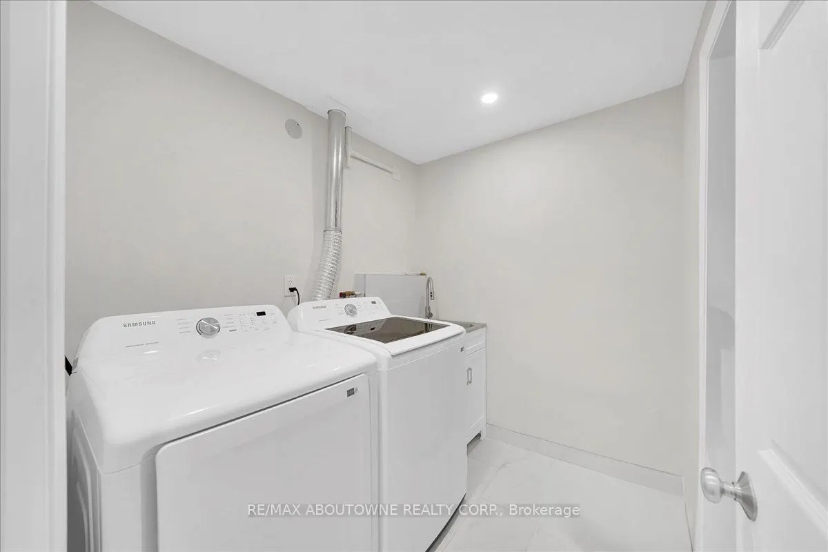 2736 Council Ring Road