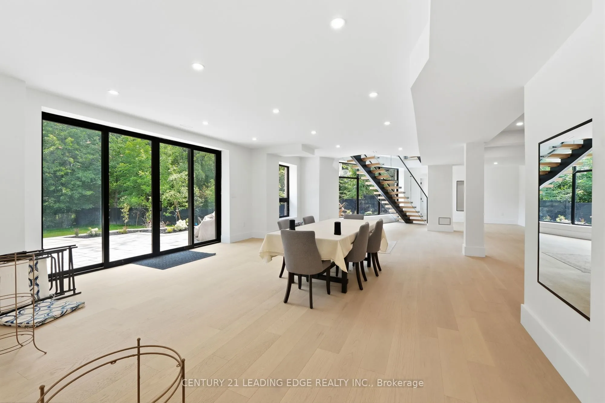 1362 Devon Road