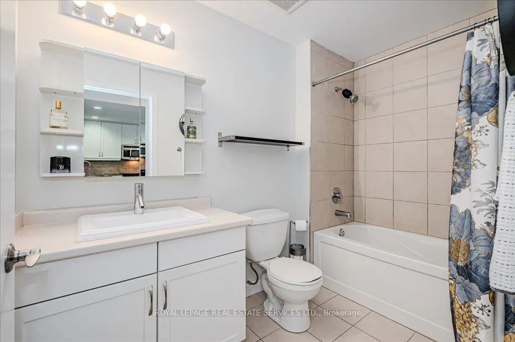 551 Maple Avenue #615