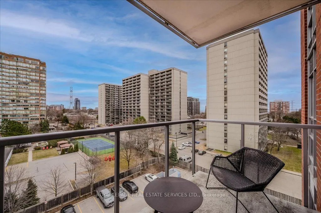 551 Maple Avenue #615