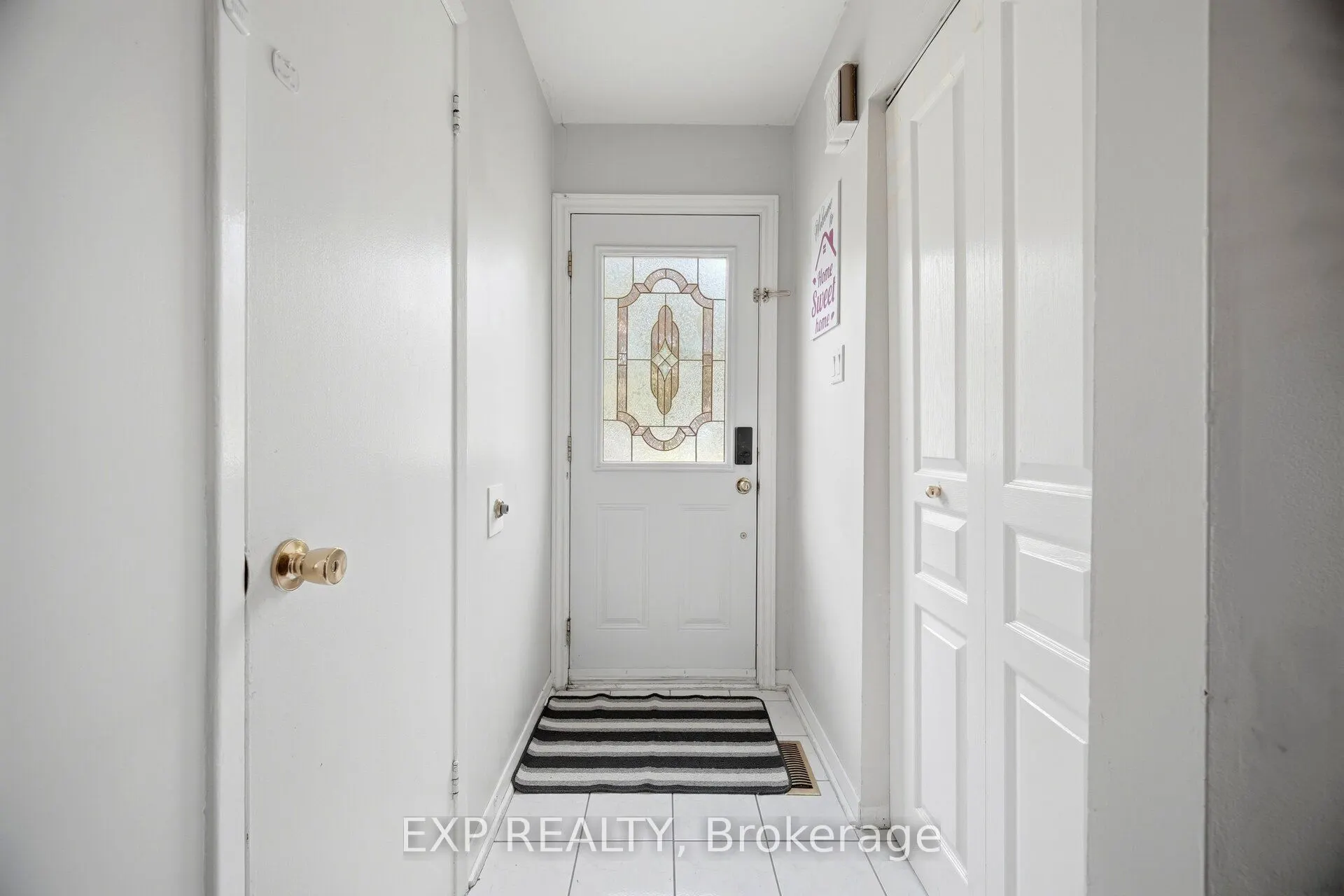 33 Earlsdale Crescent