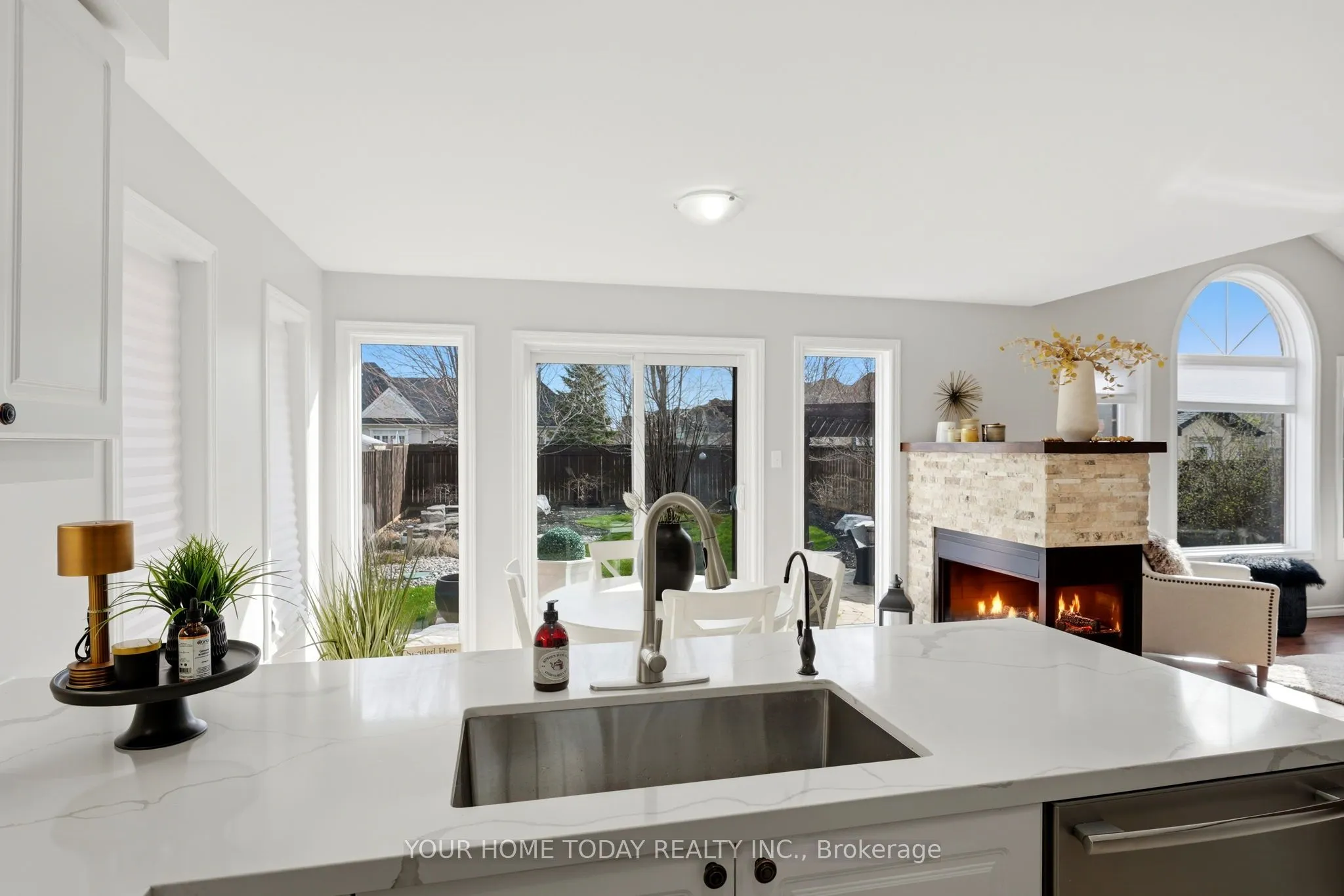 96 Lauchlin Crescent