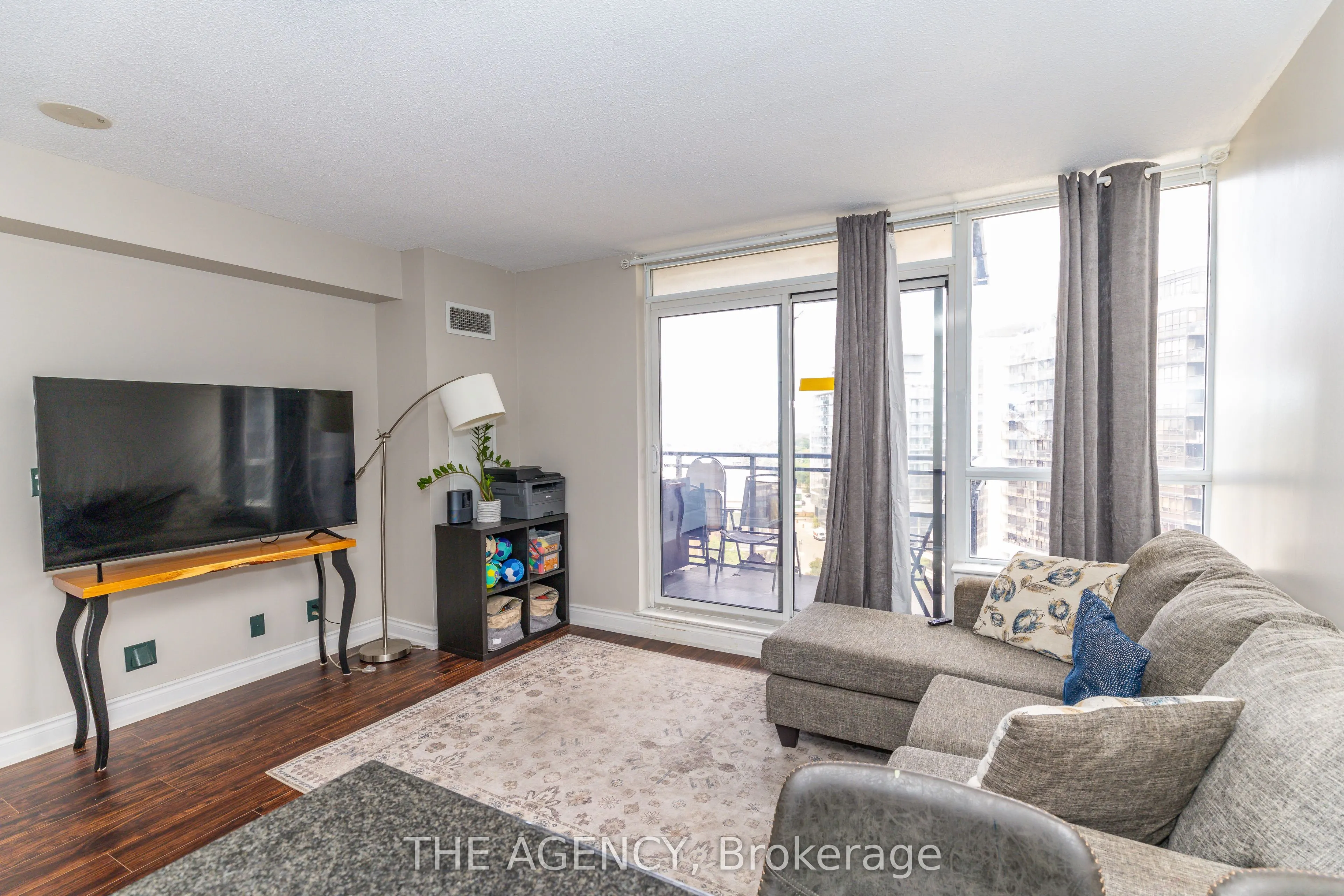 1070 Sheppard Avenue #1004