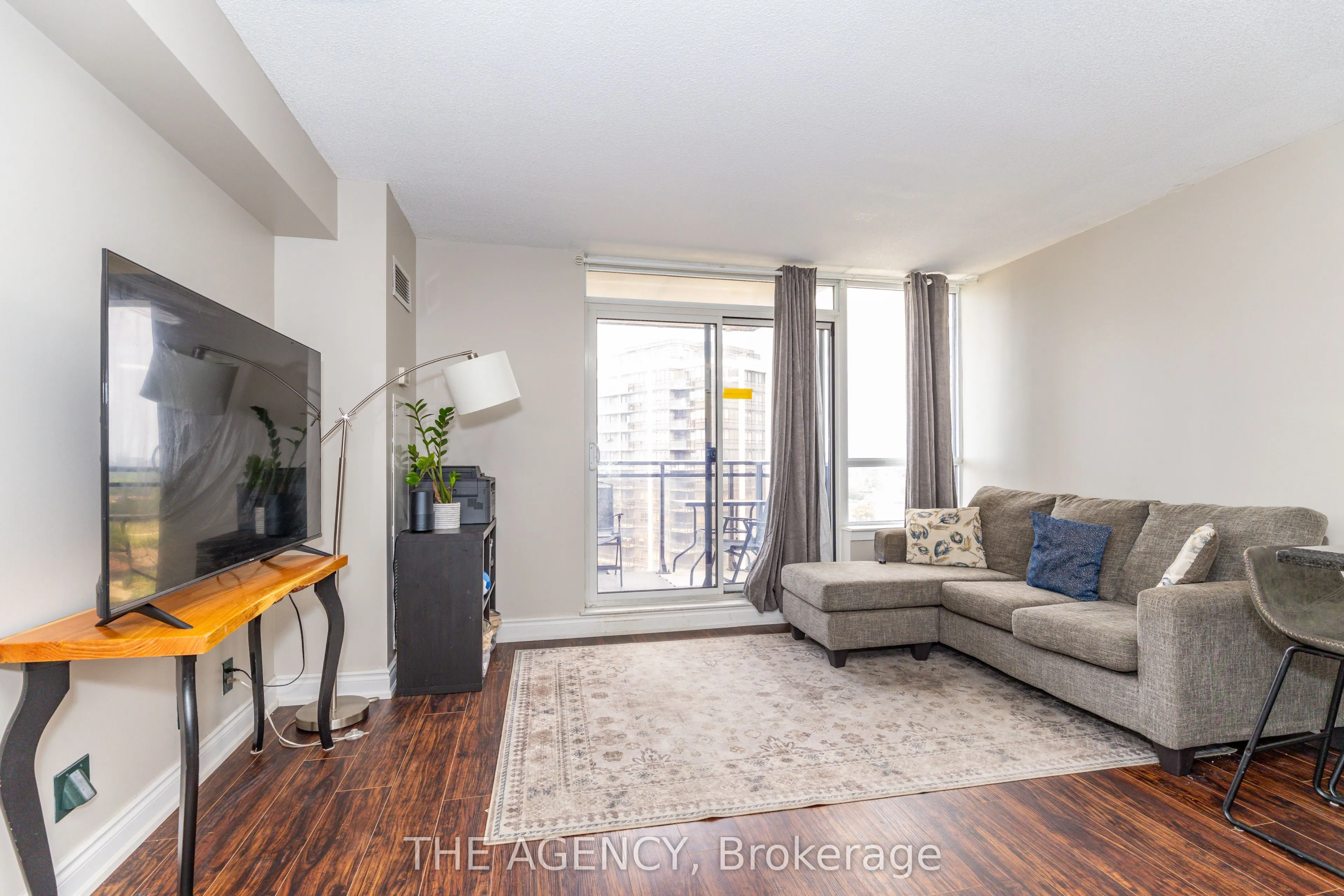 1070 Sheppard Avenue #1004