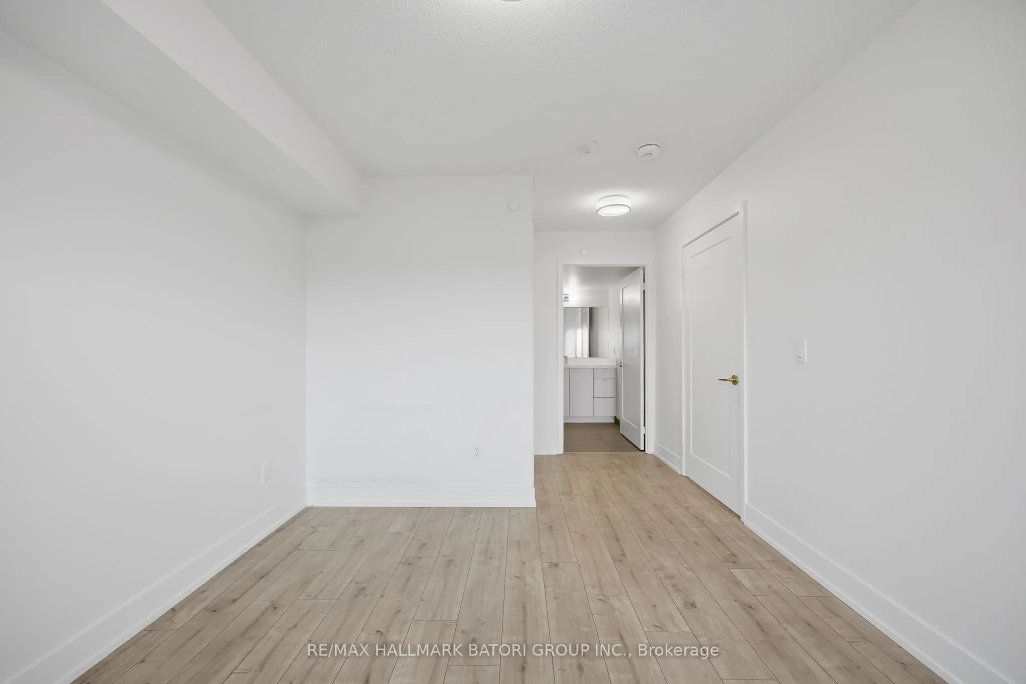 10 Eva Road #1505