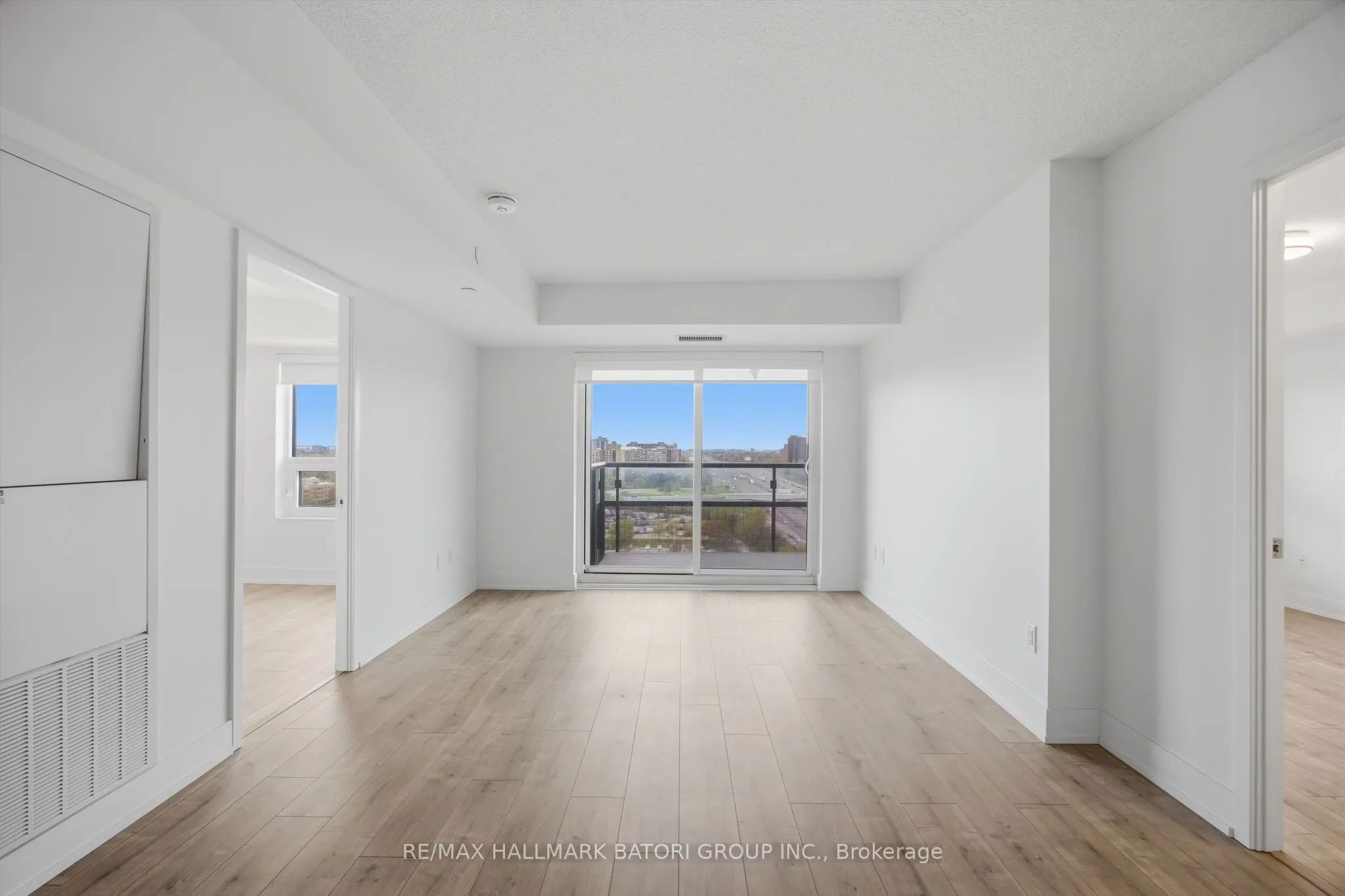 10 Eva Road #1505