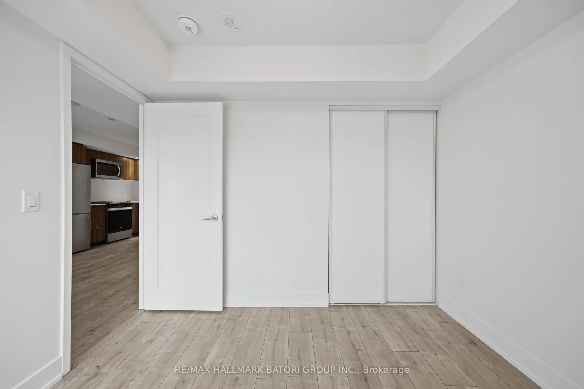 10 Eva Road #1505