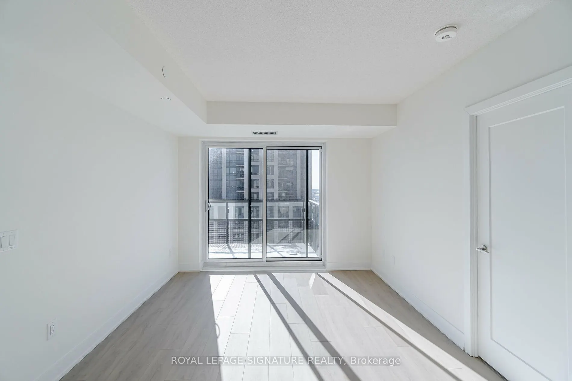 10 Eva Road #2701