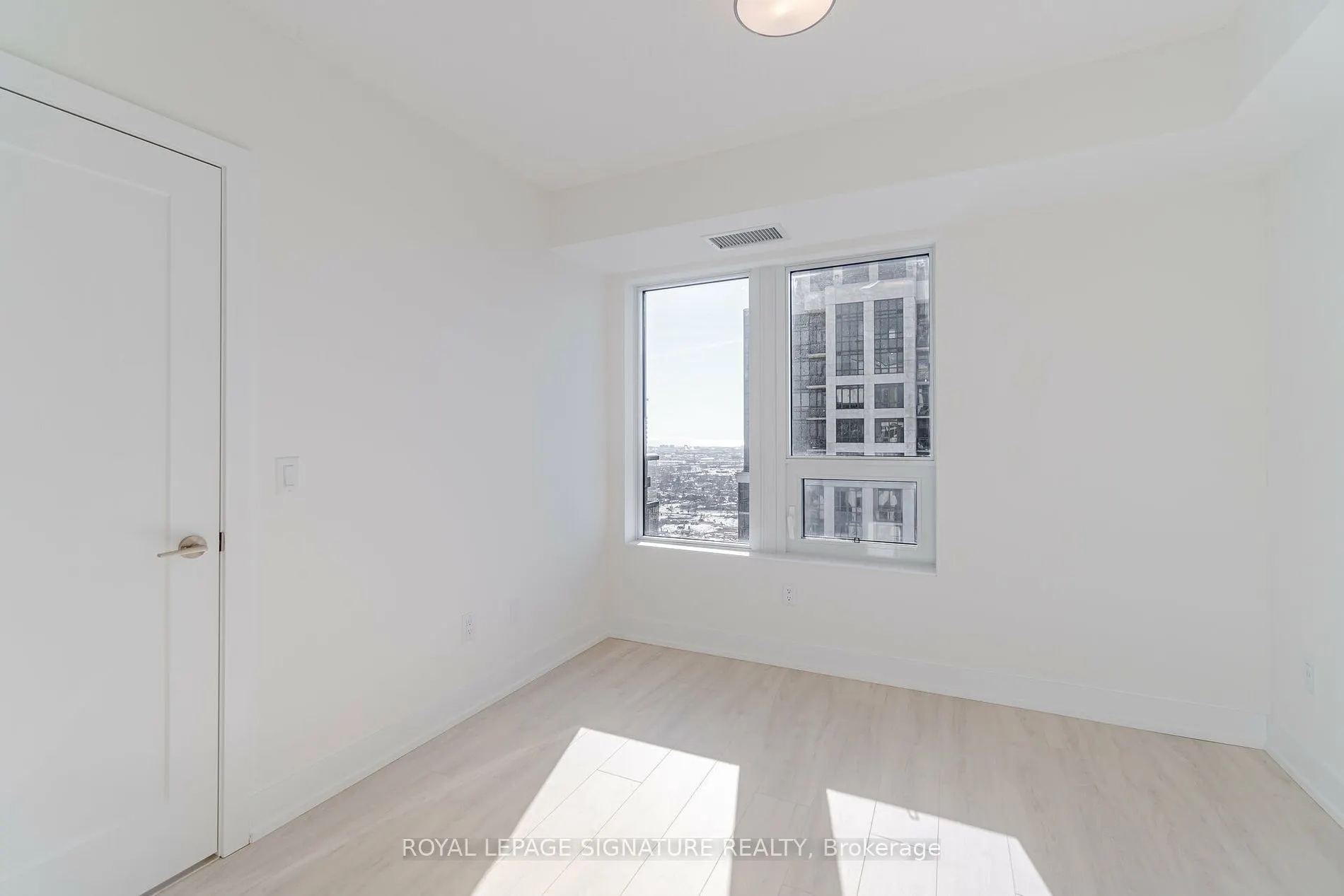 10 Eva Road #2701