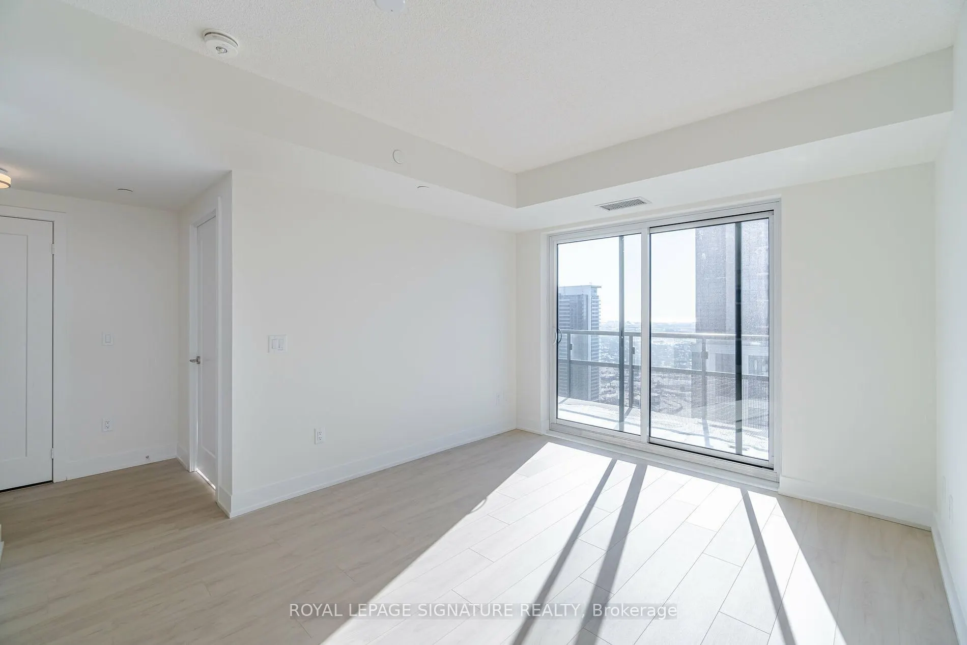 10 Eva Road #2701