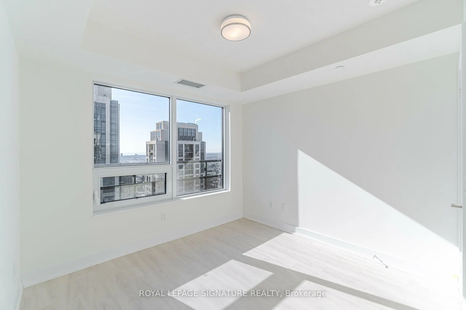 10 Eva Road #2701