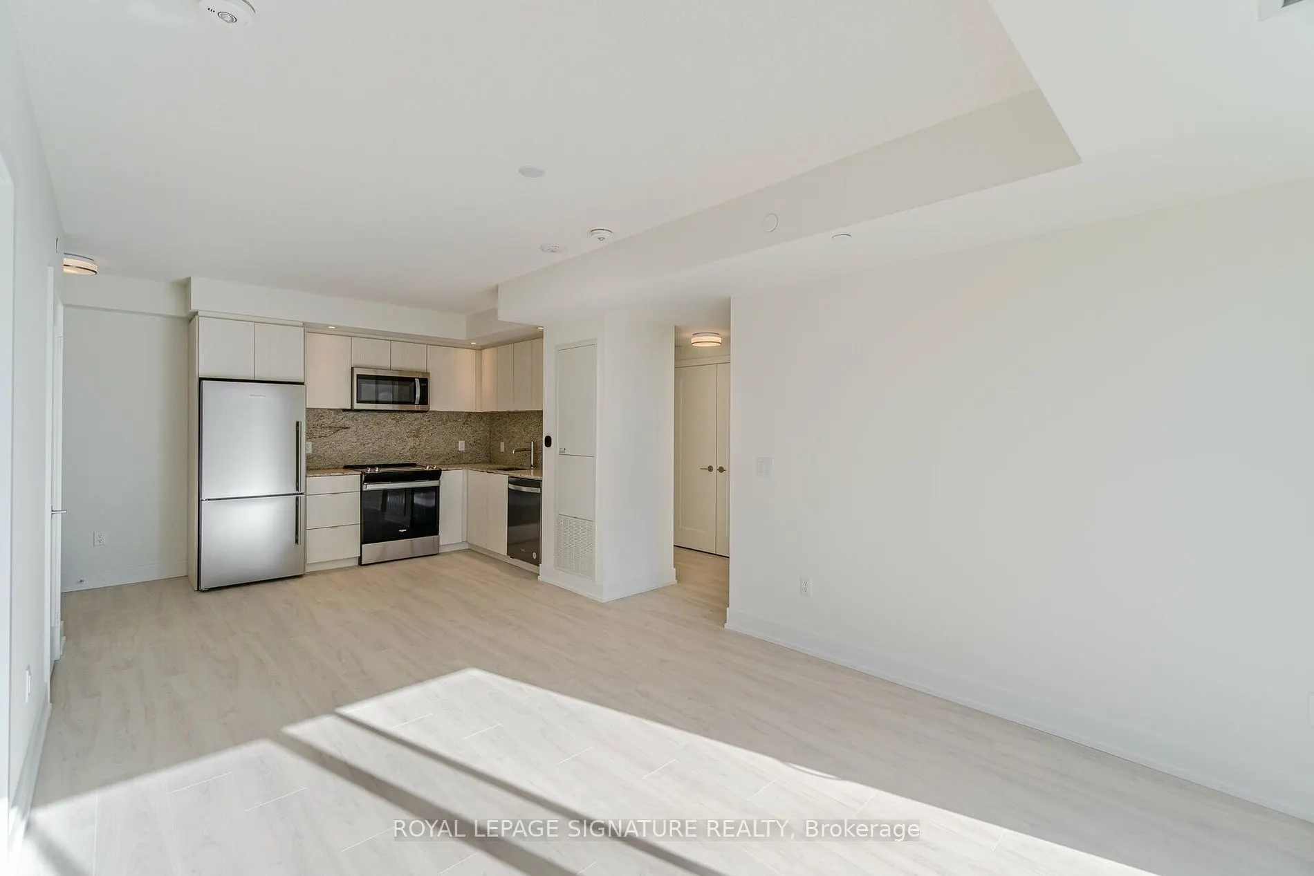 10 Eva Road #2701