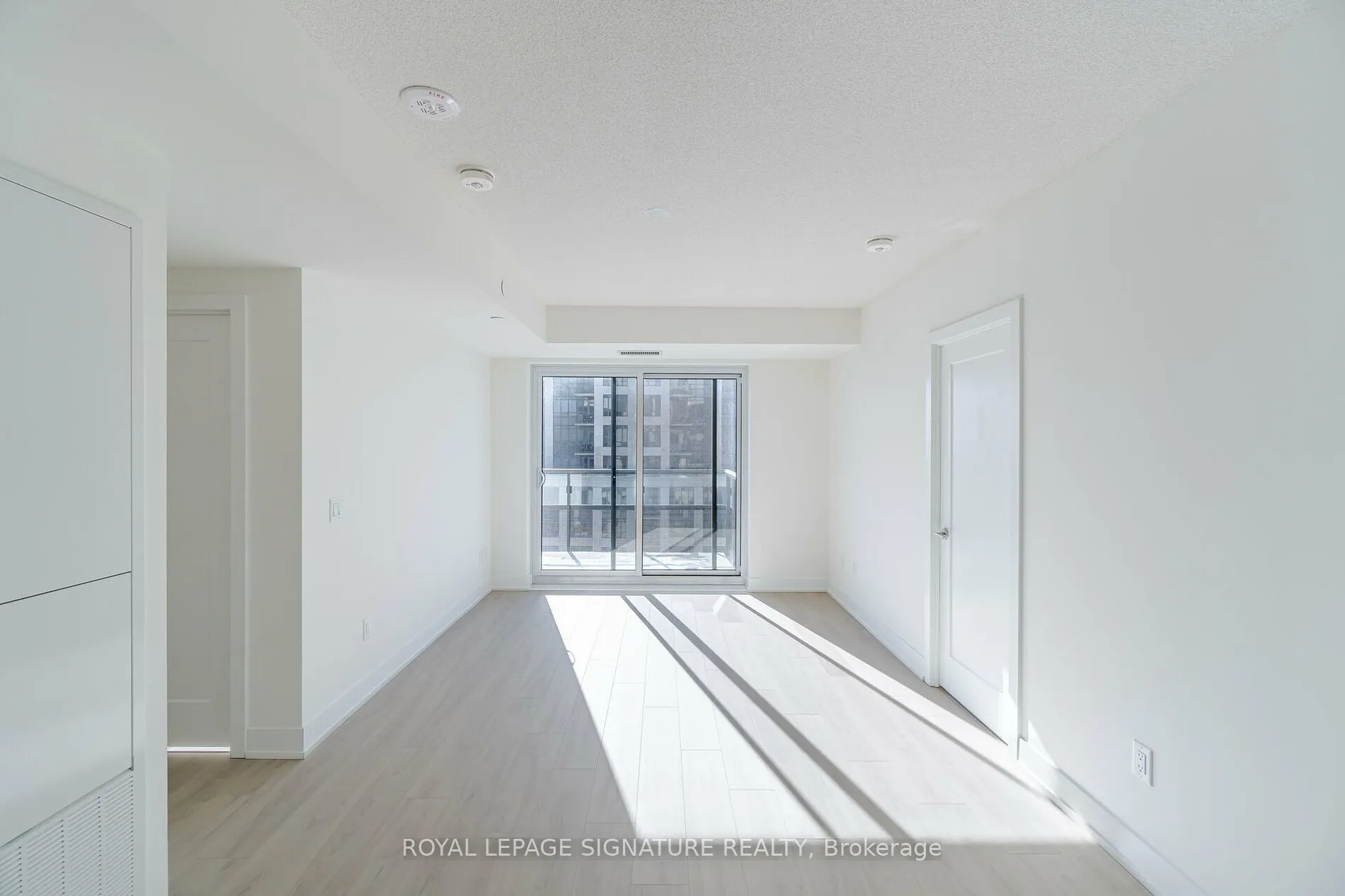 10 Eva Road #2701