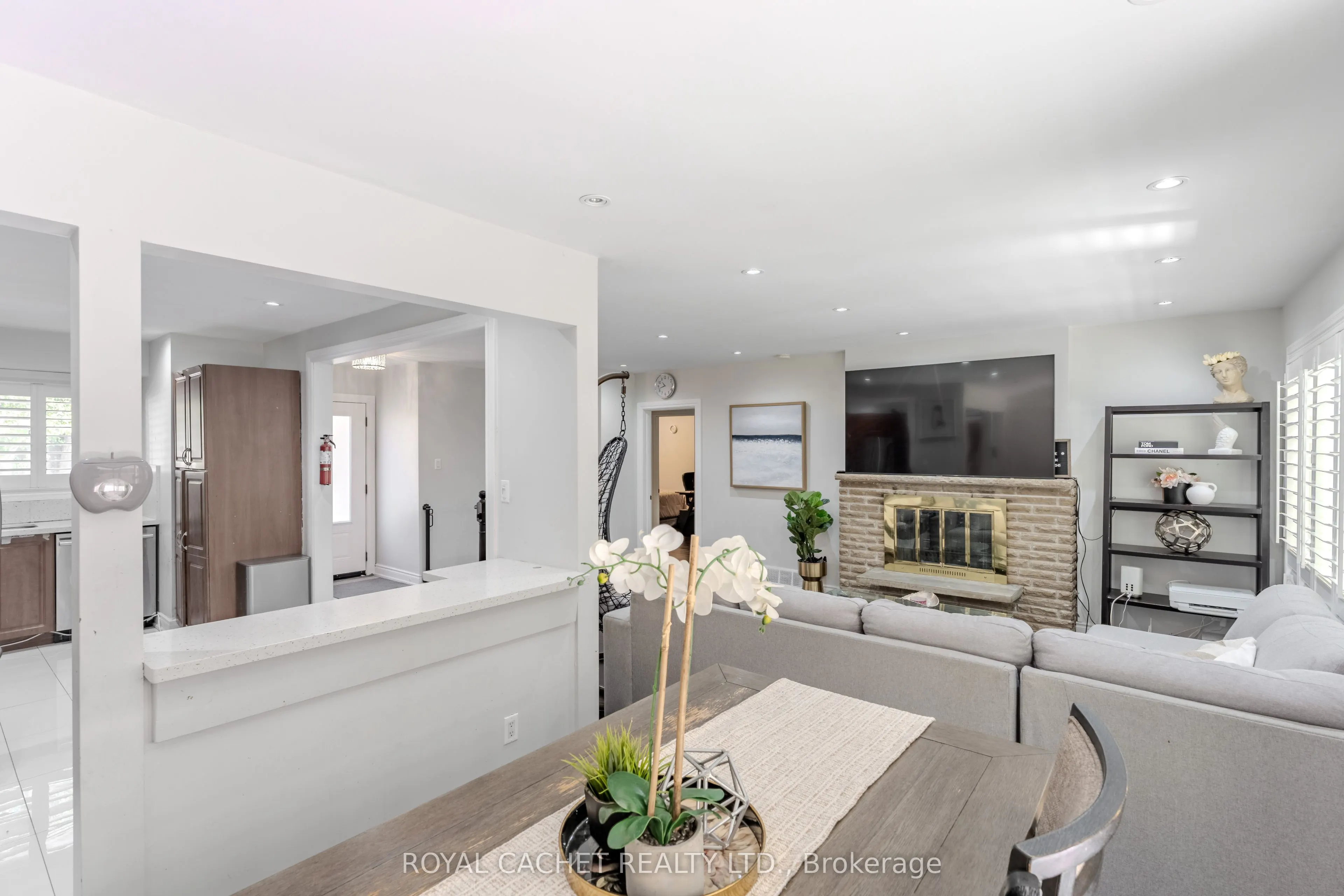 1074 Flagship Drive