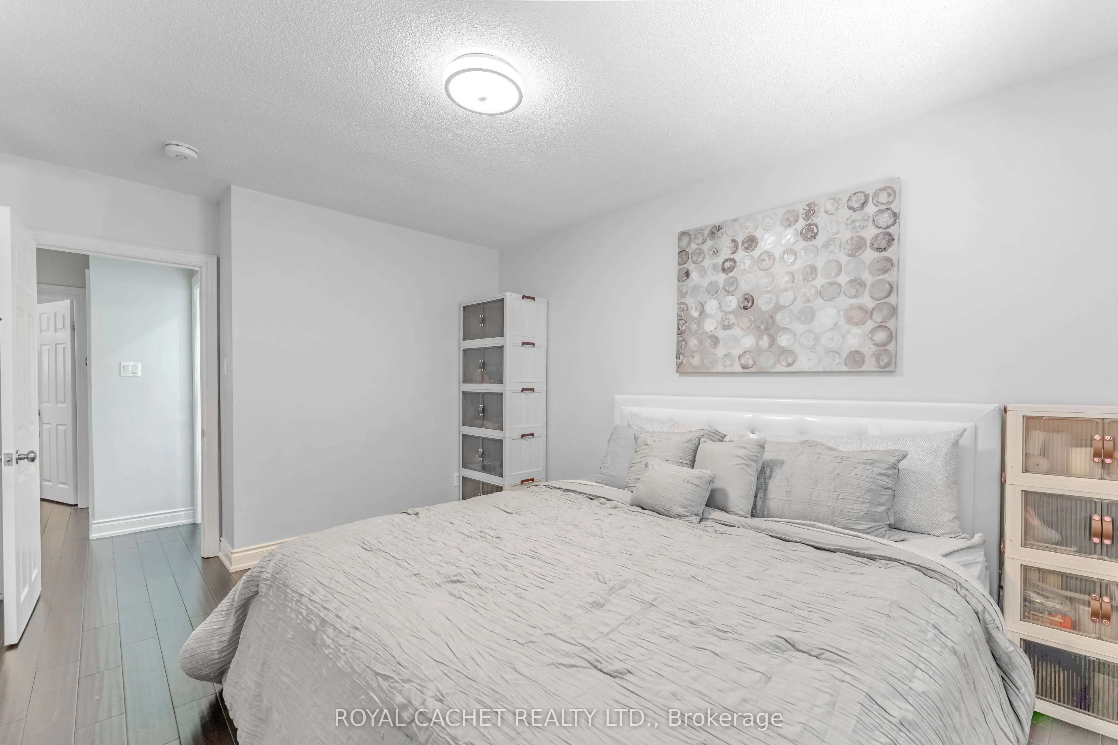 1074 Flagship Drive