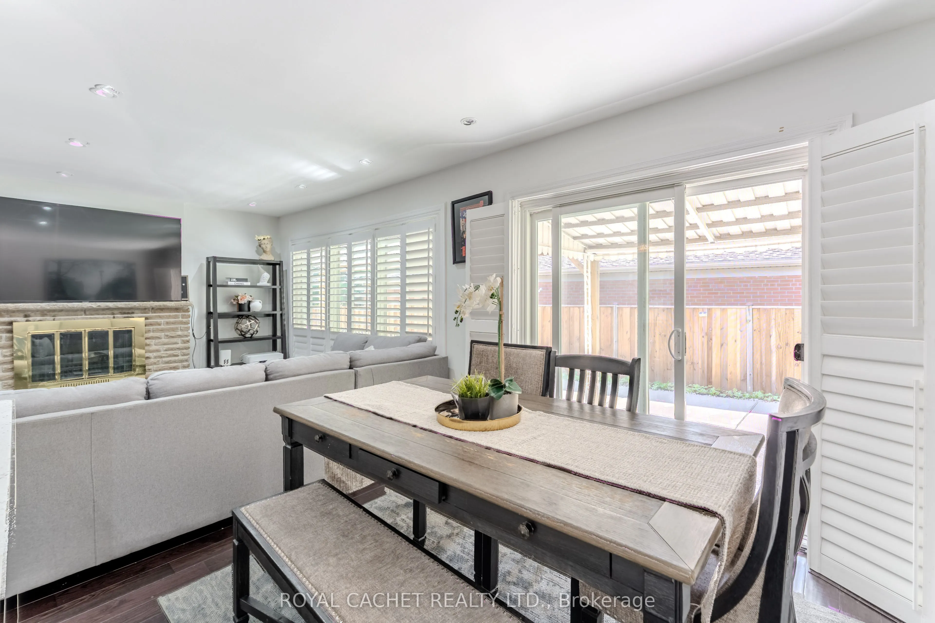 1074 Flagship Drive