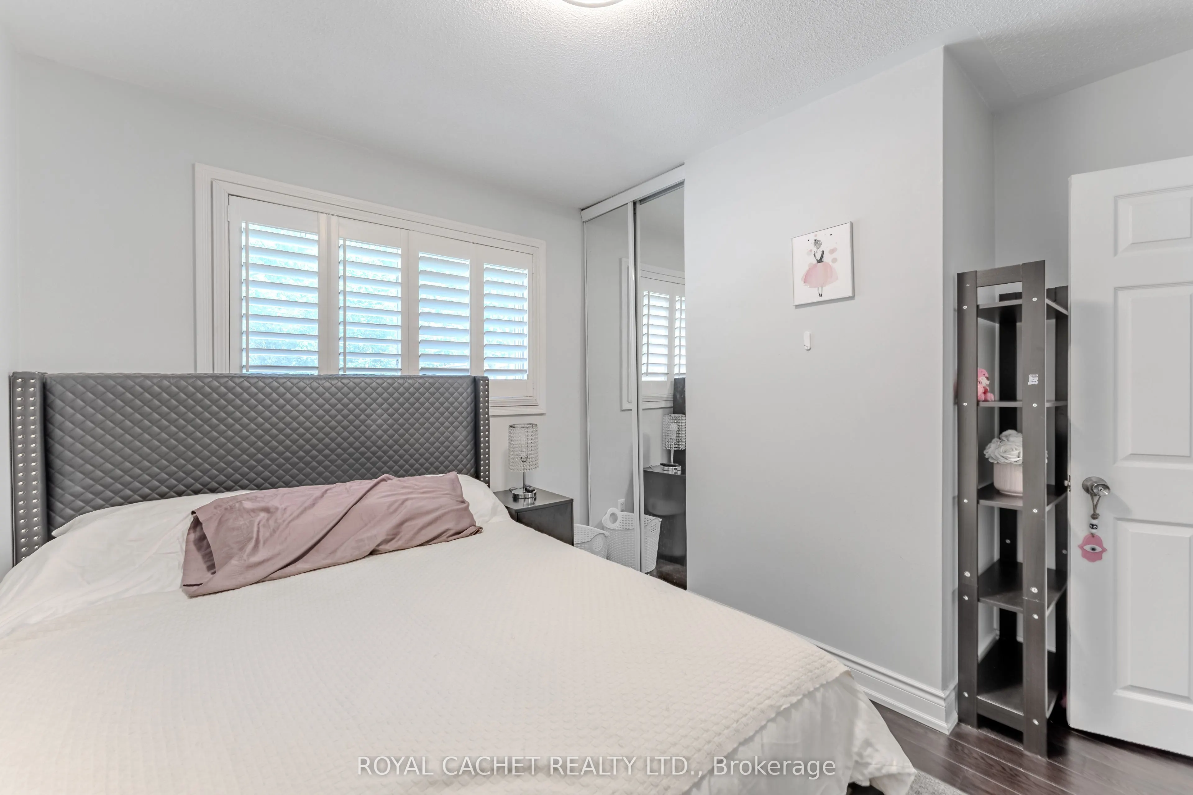 1074 Flagship Drive