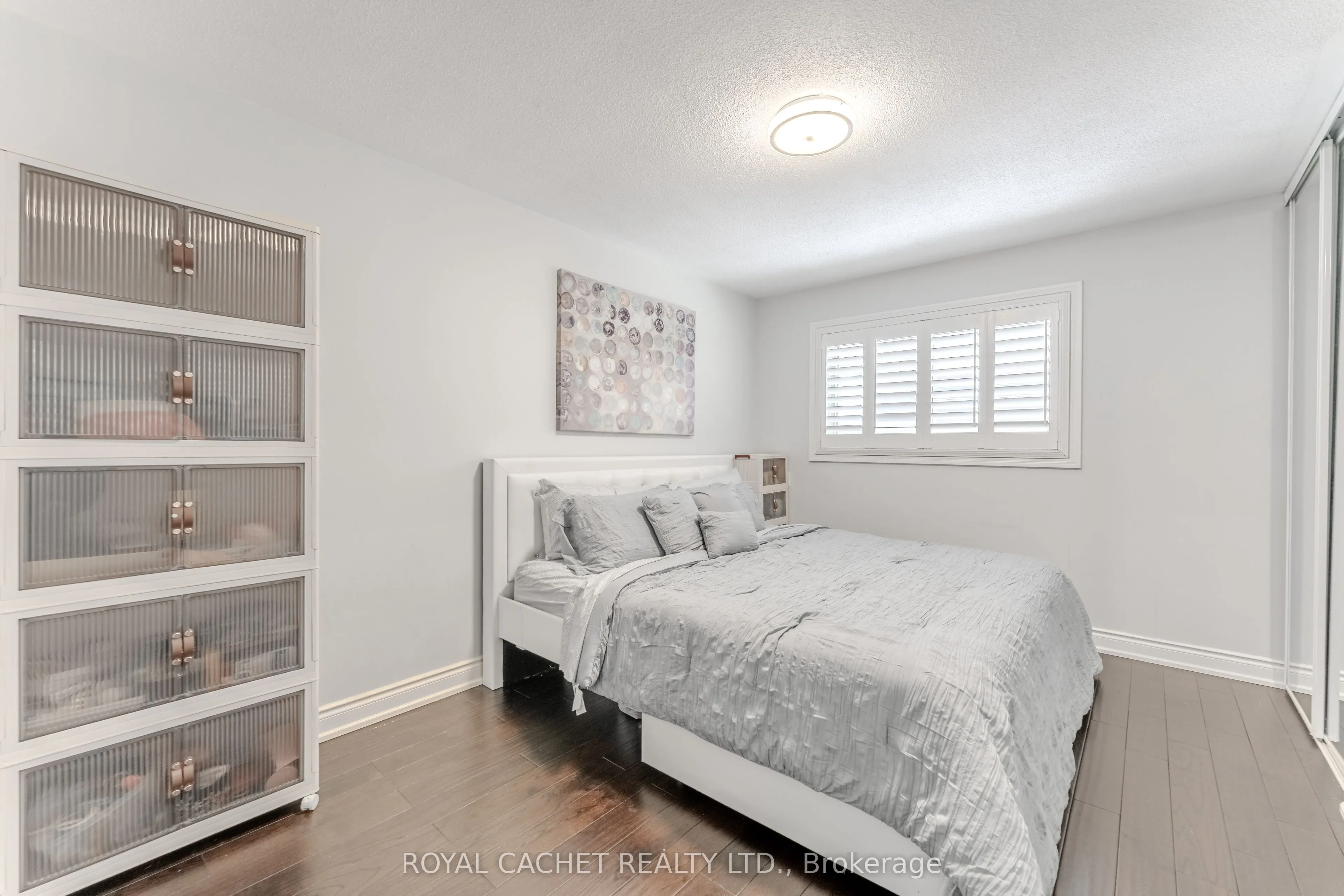 1074 Flagship Drive