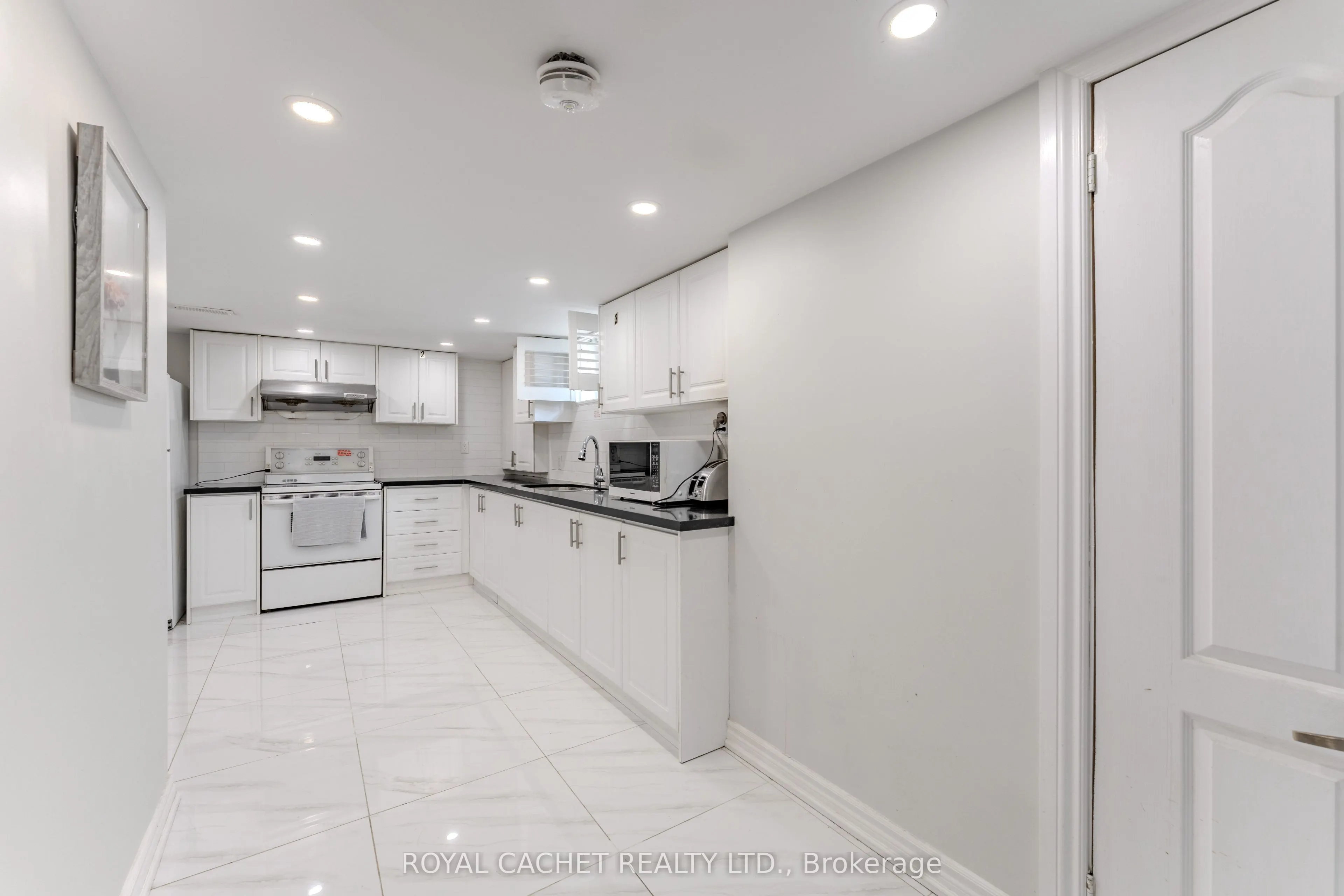1074 Flagship Drive