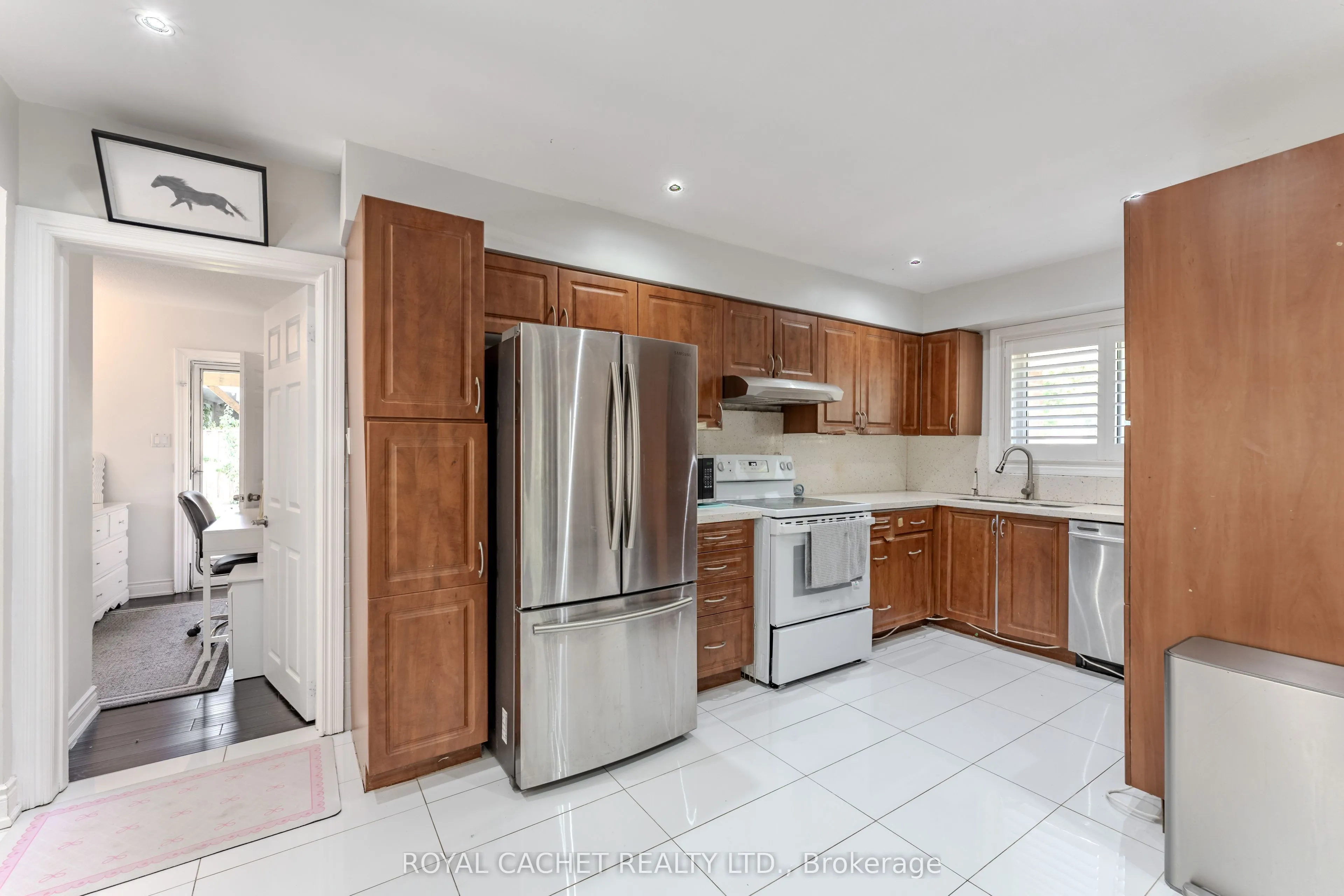 1074 Flagship Drive