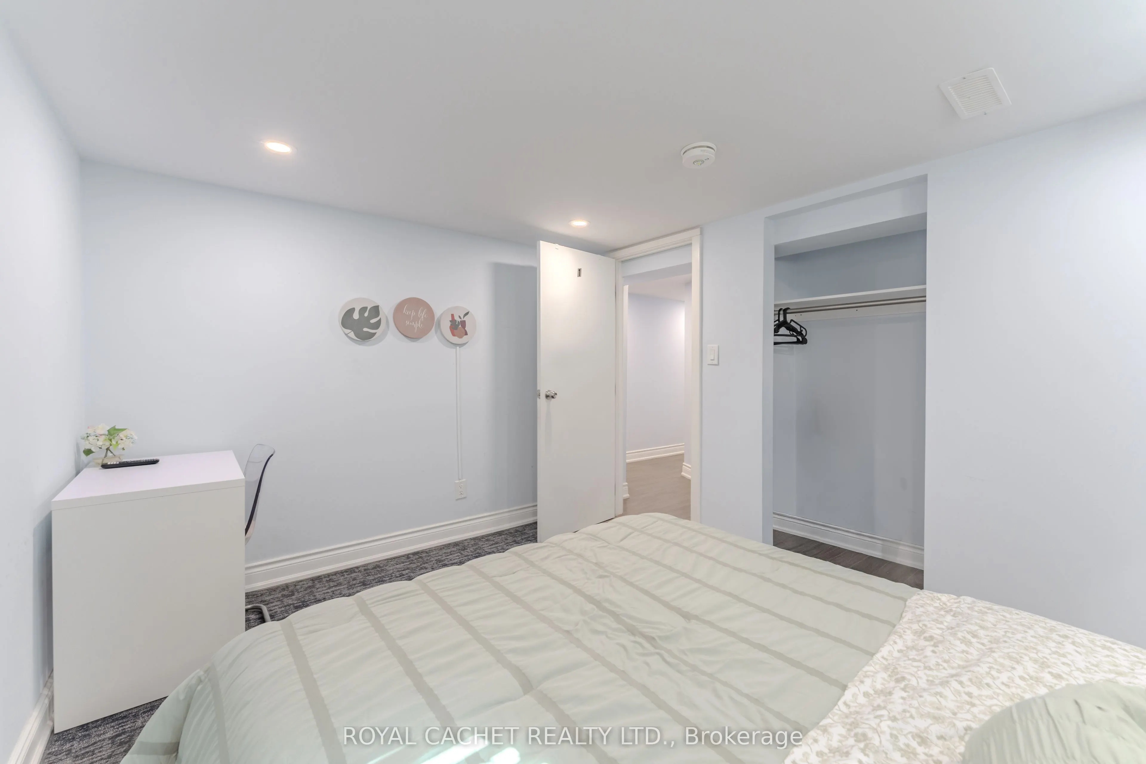 1074 Flagship Drive