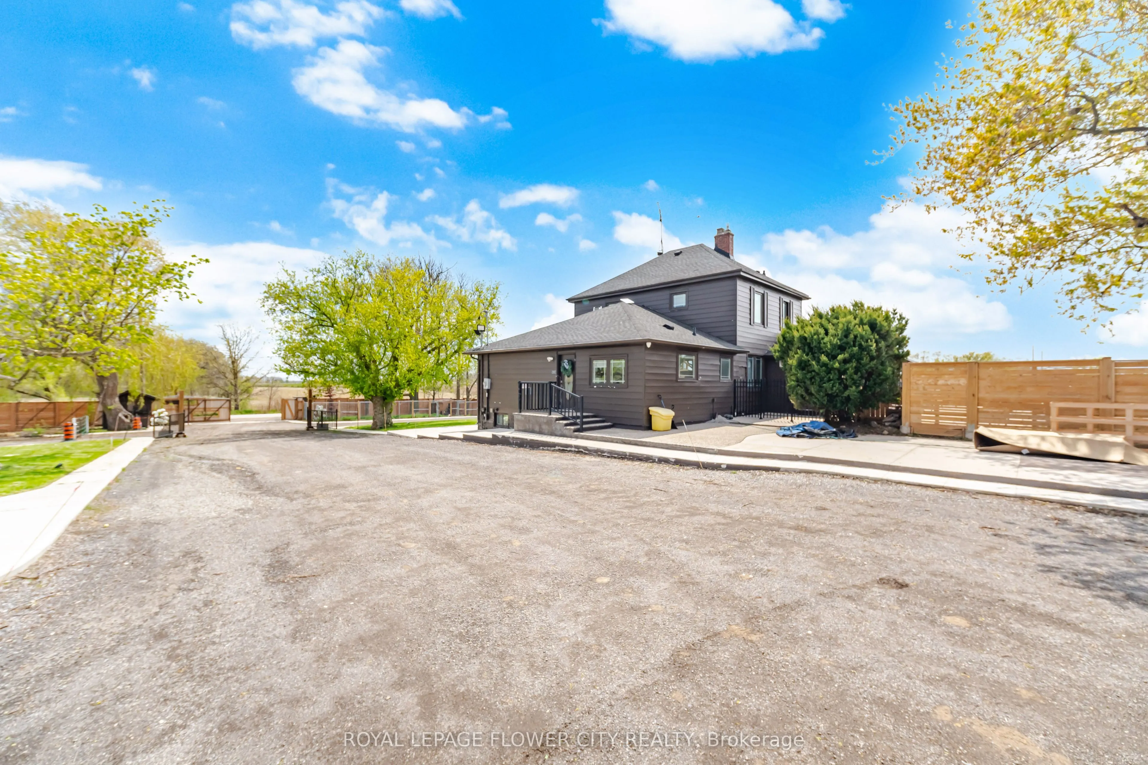 2483 Burnhamthorpe Road
