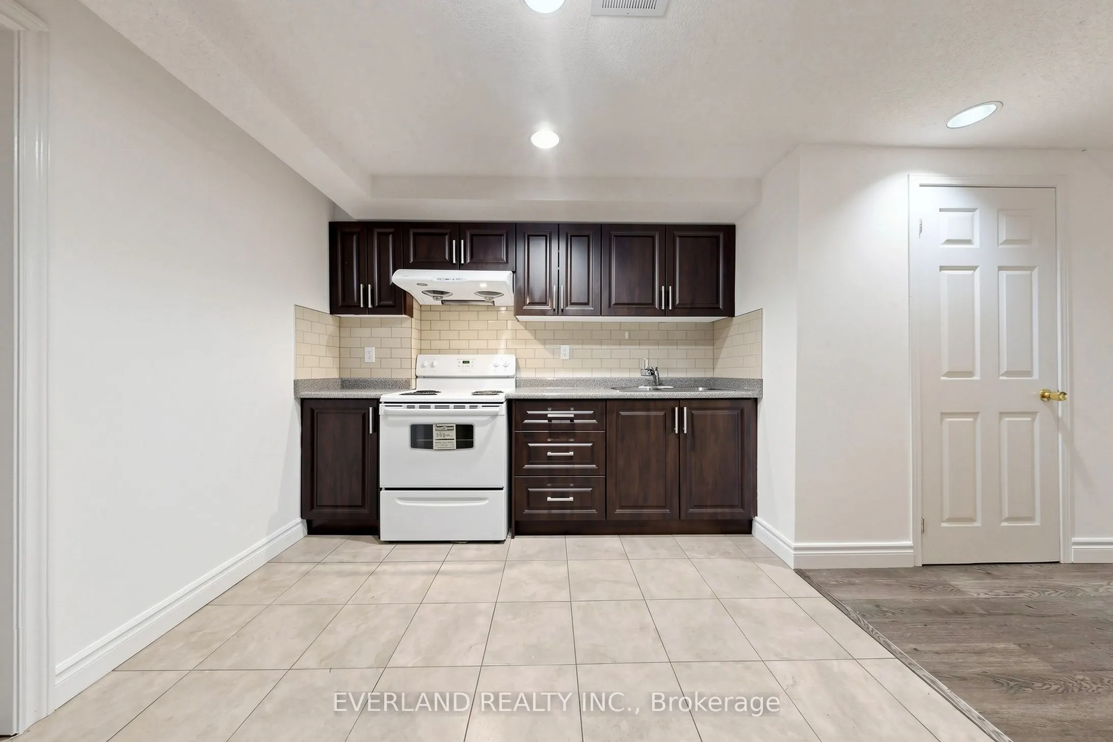 5588 Highbank Road