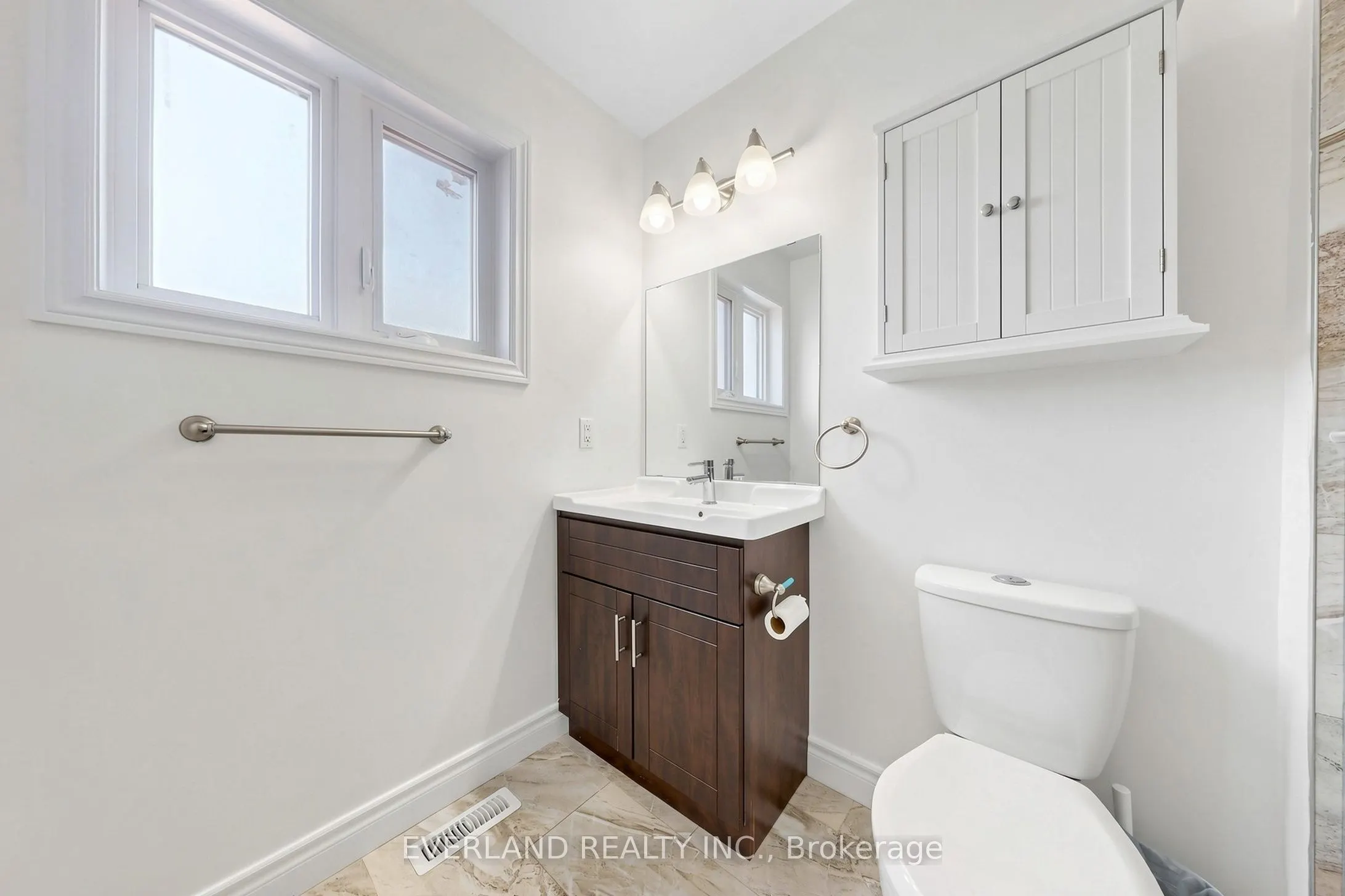 5588 Highbank Road
