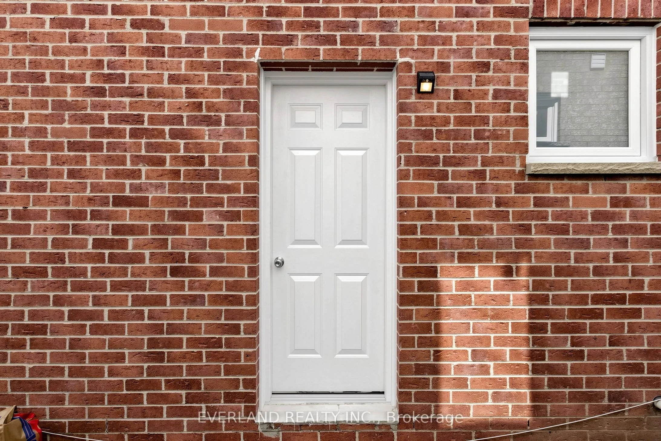 5588 Highbank Road