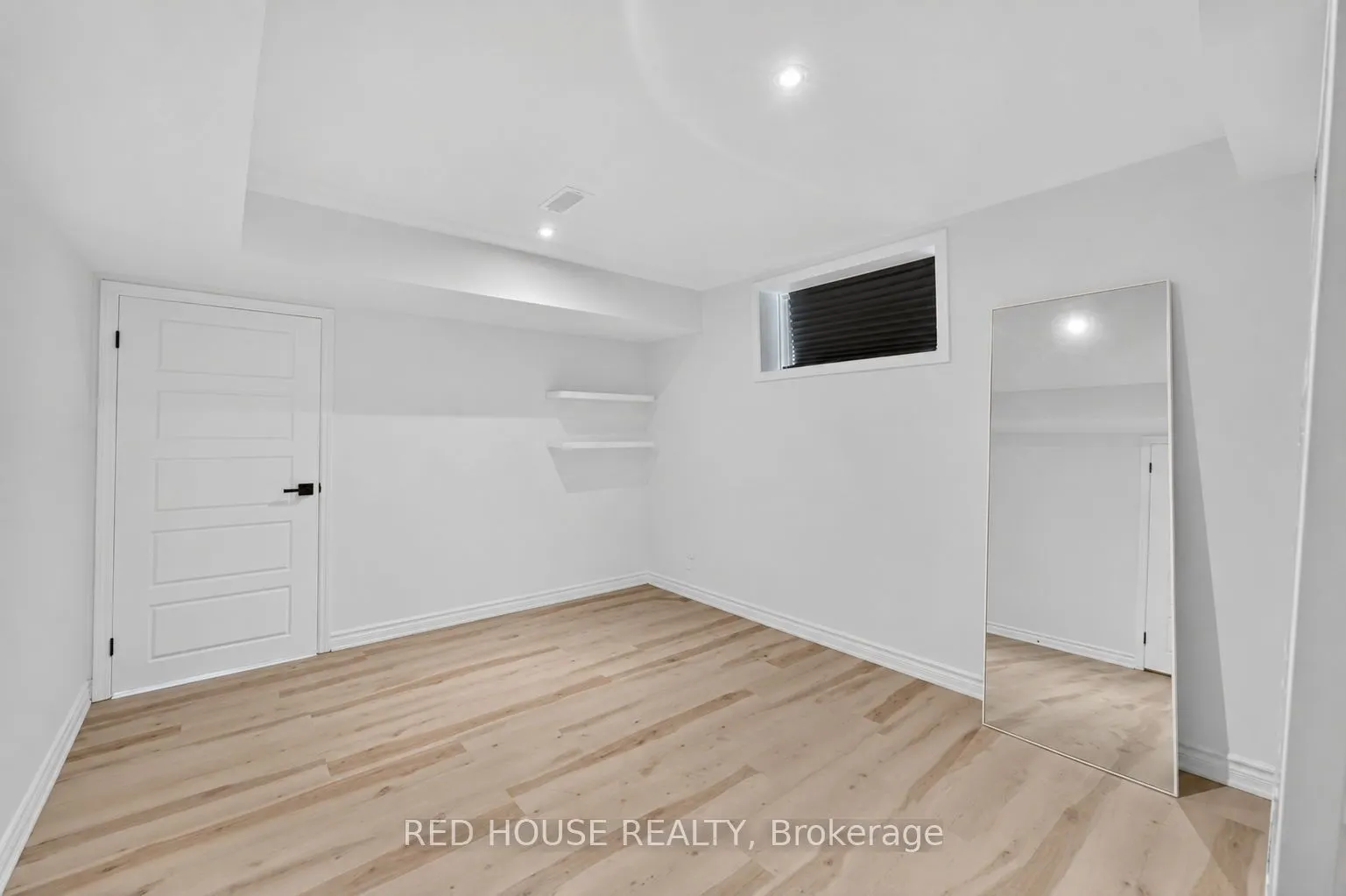 1262 Trudeau Drive