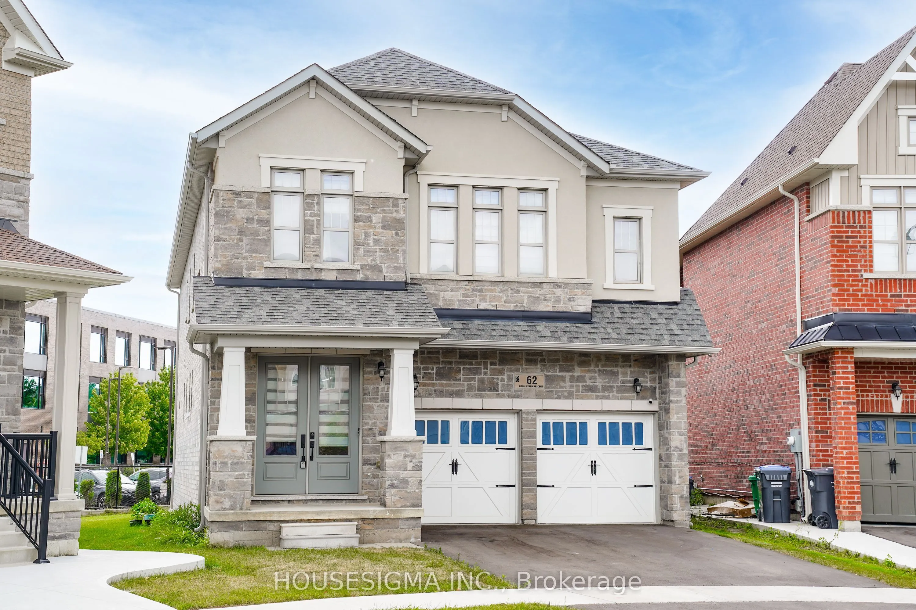 62 Royal Fern Crescent
