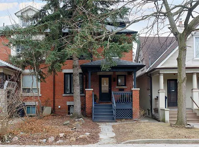 23 Radford Avenue #3rd Fl
