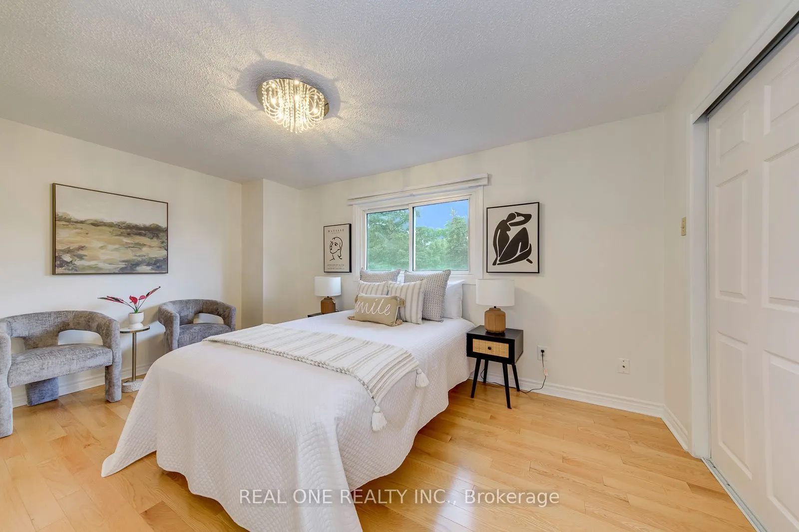 741 Queensbridge Drive