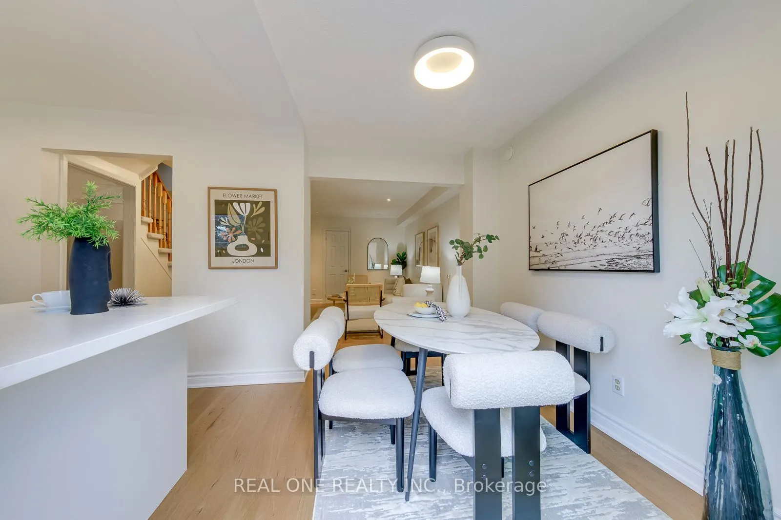 741 Queensbridge Drive