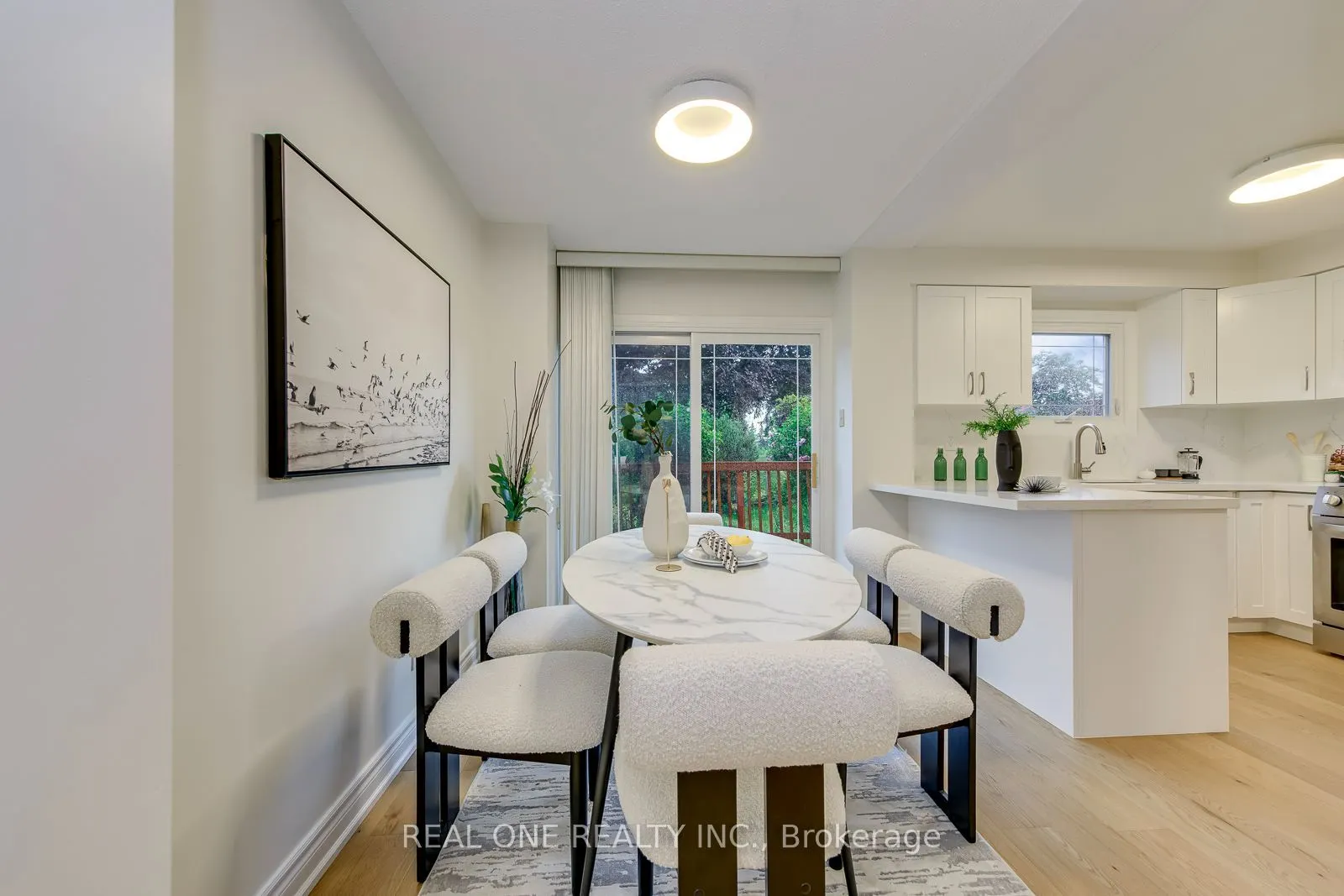 741 Queensbridge Drive