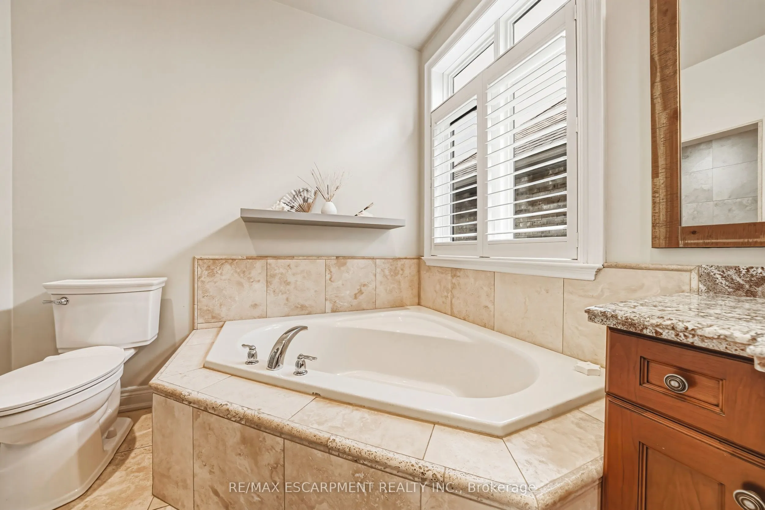976 Shadeland Avenue #3